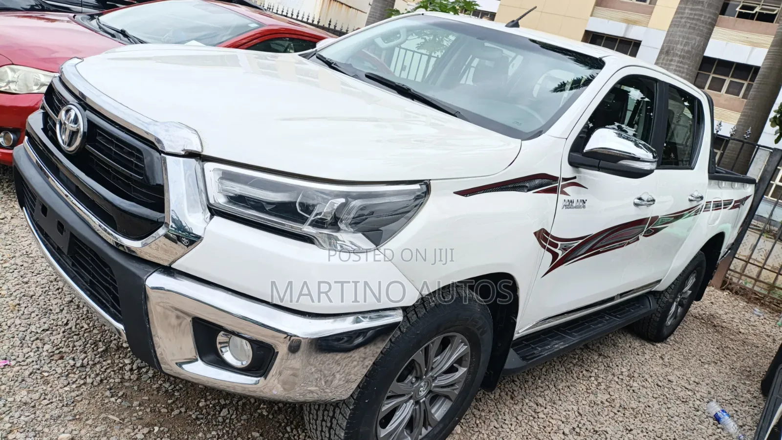 Toyota Hilux 2021 White