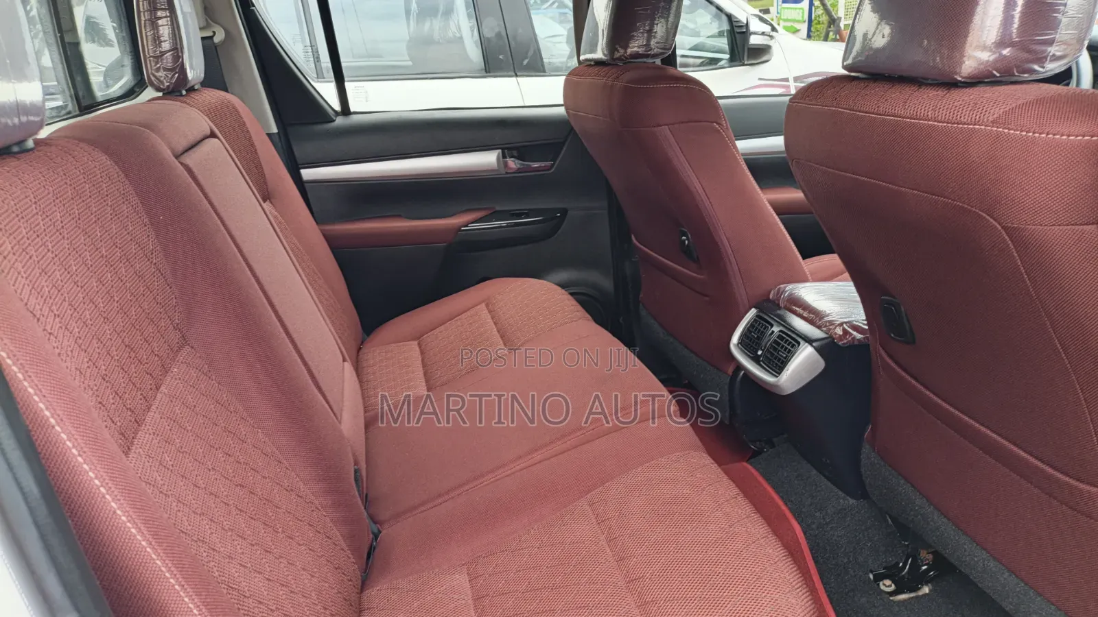 Toyota Hilux 2021 White