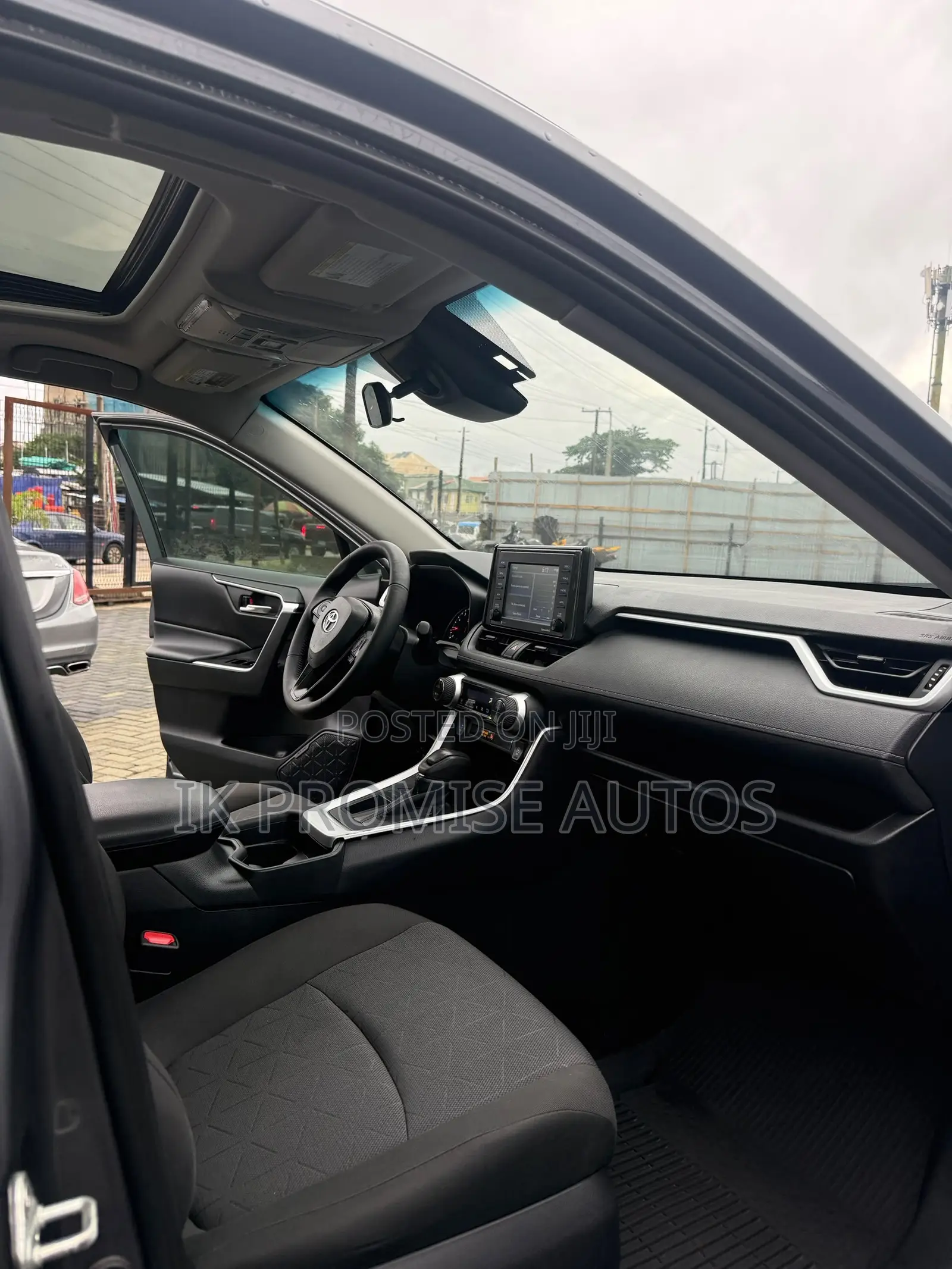 Toyota RAV4 2022 Gray