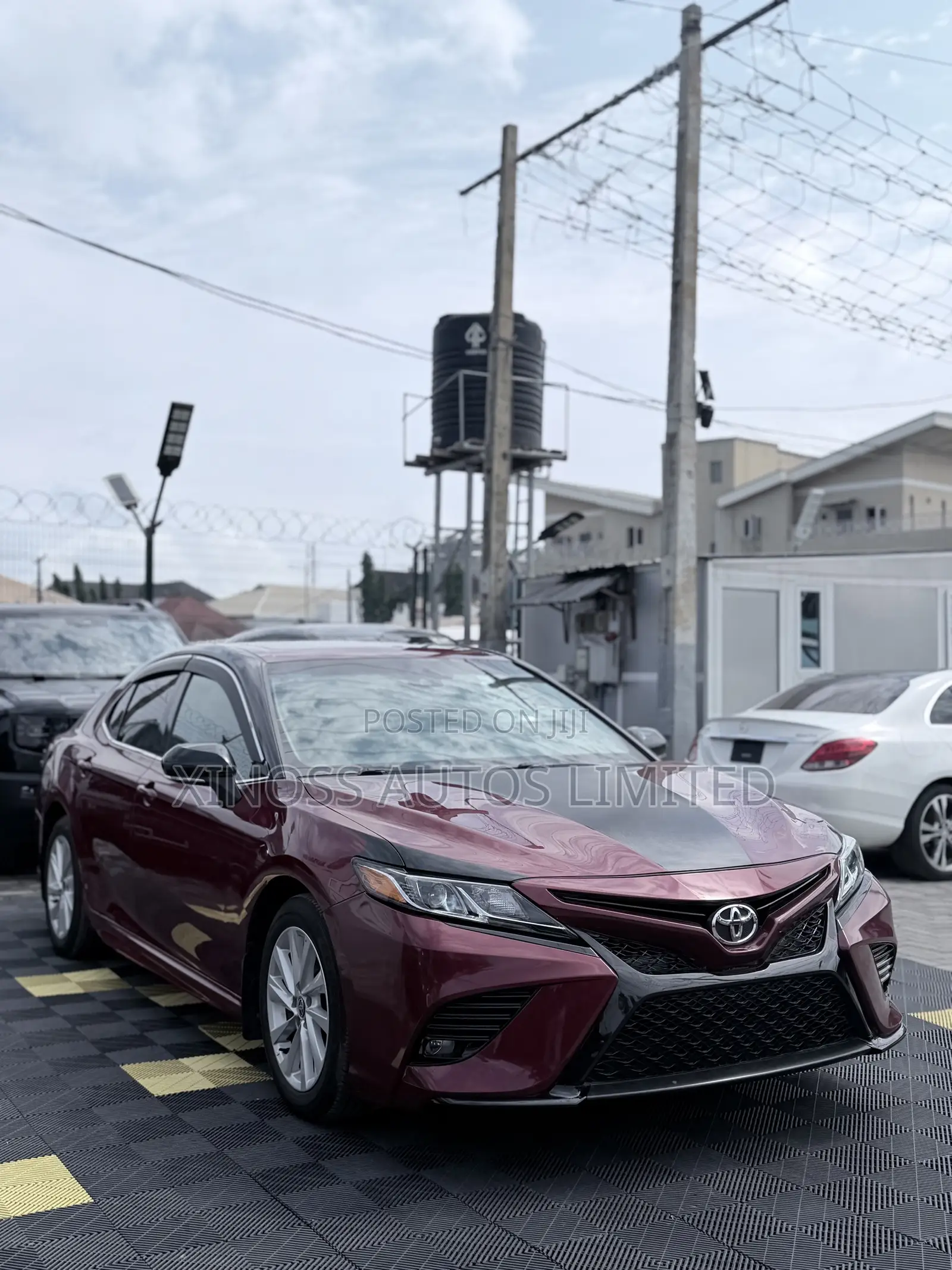 Toyota Camry SE FWD (2.5L 4cyl 8AM) 2018 Burgundy