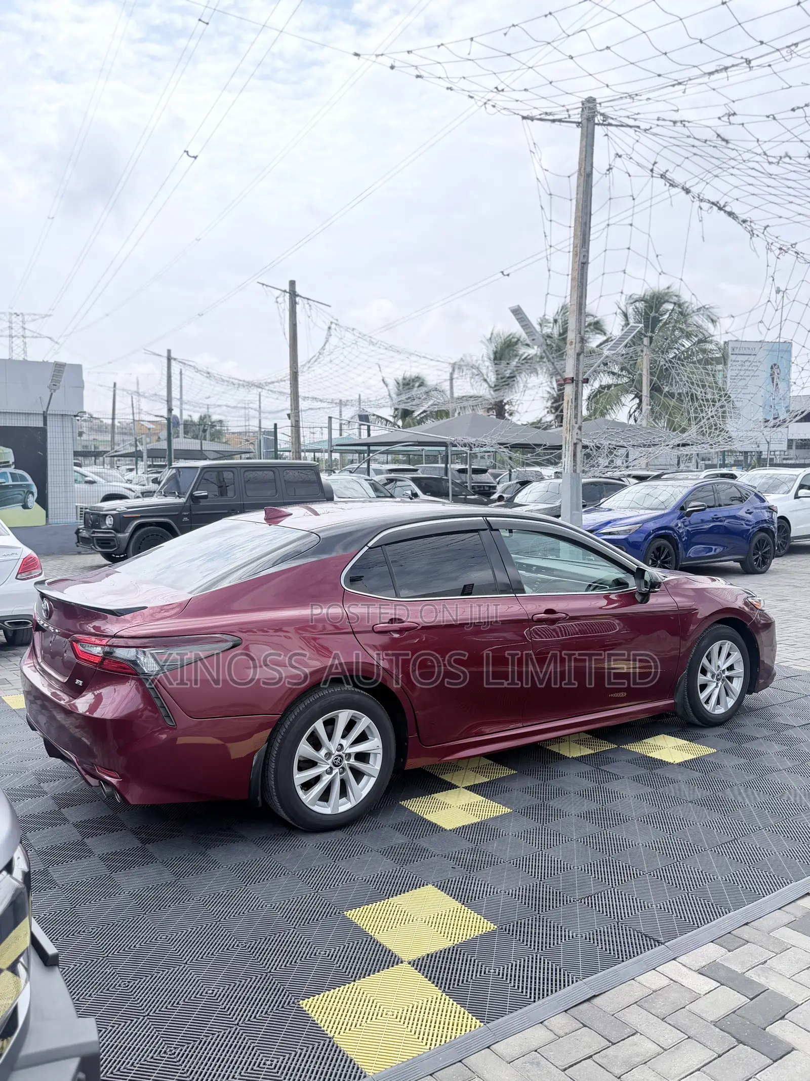 Toyota Camry SE FWD (2.5L 4cyl 8AM) 2018 Burgundy