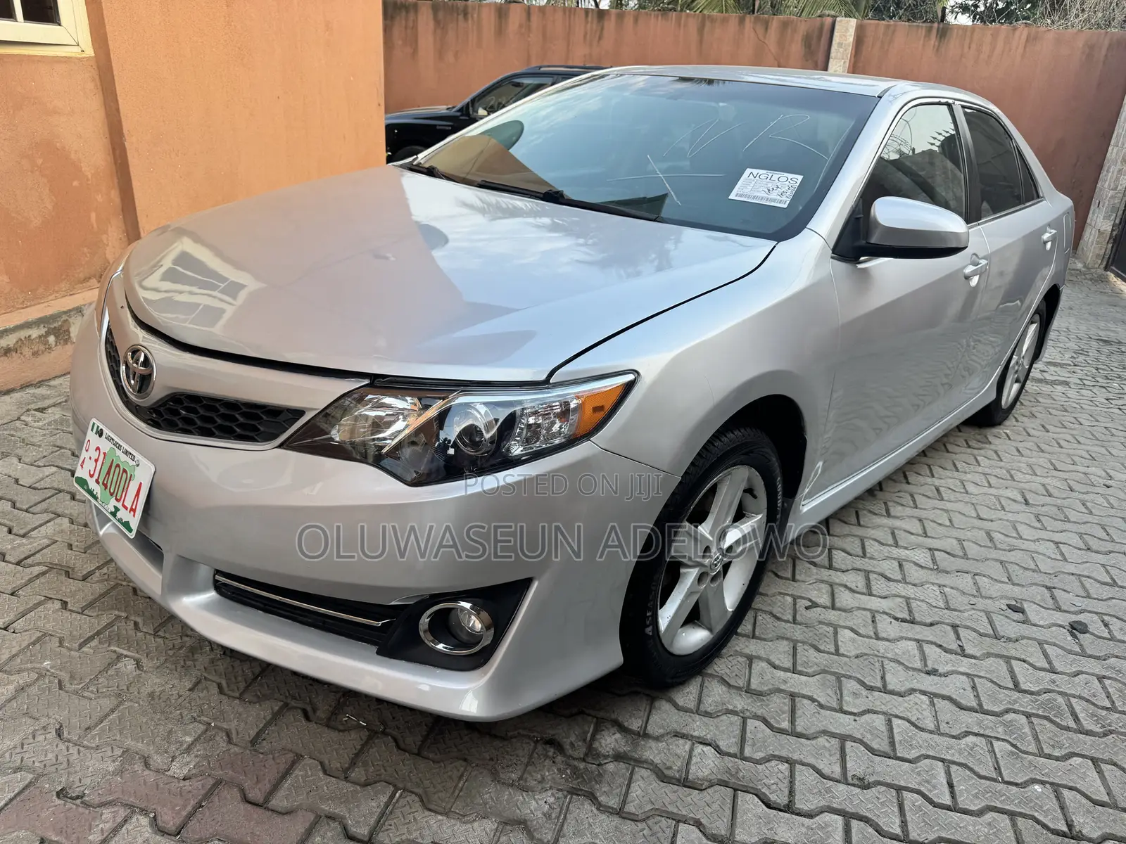 Toyota Camry SE 4dr Sedan (2.5L 4cyl 6A) 2014 Silver