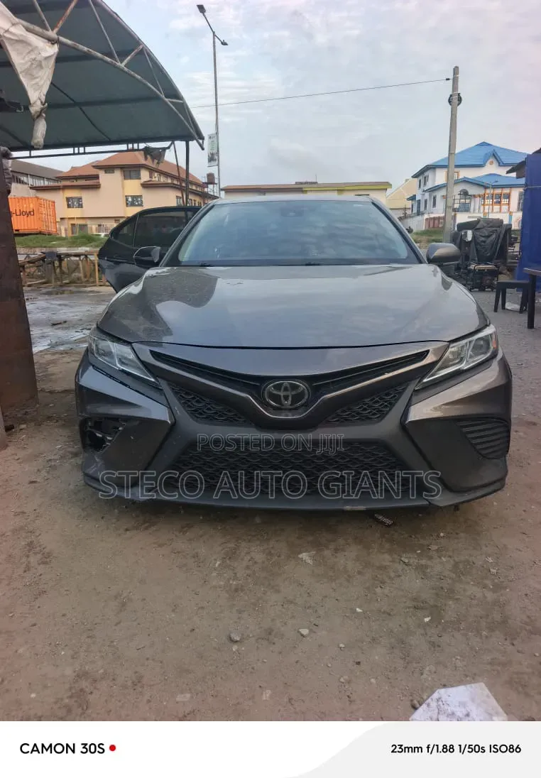 Toyota Camry 2018 Black