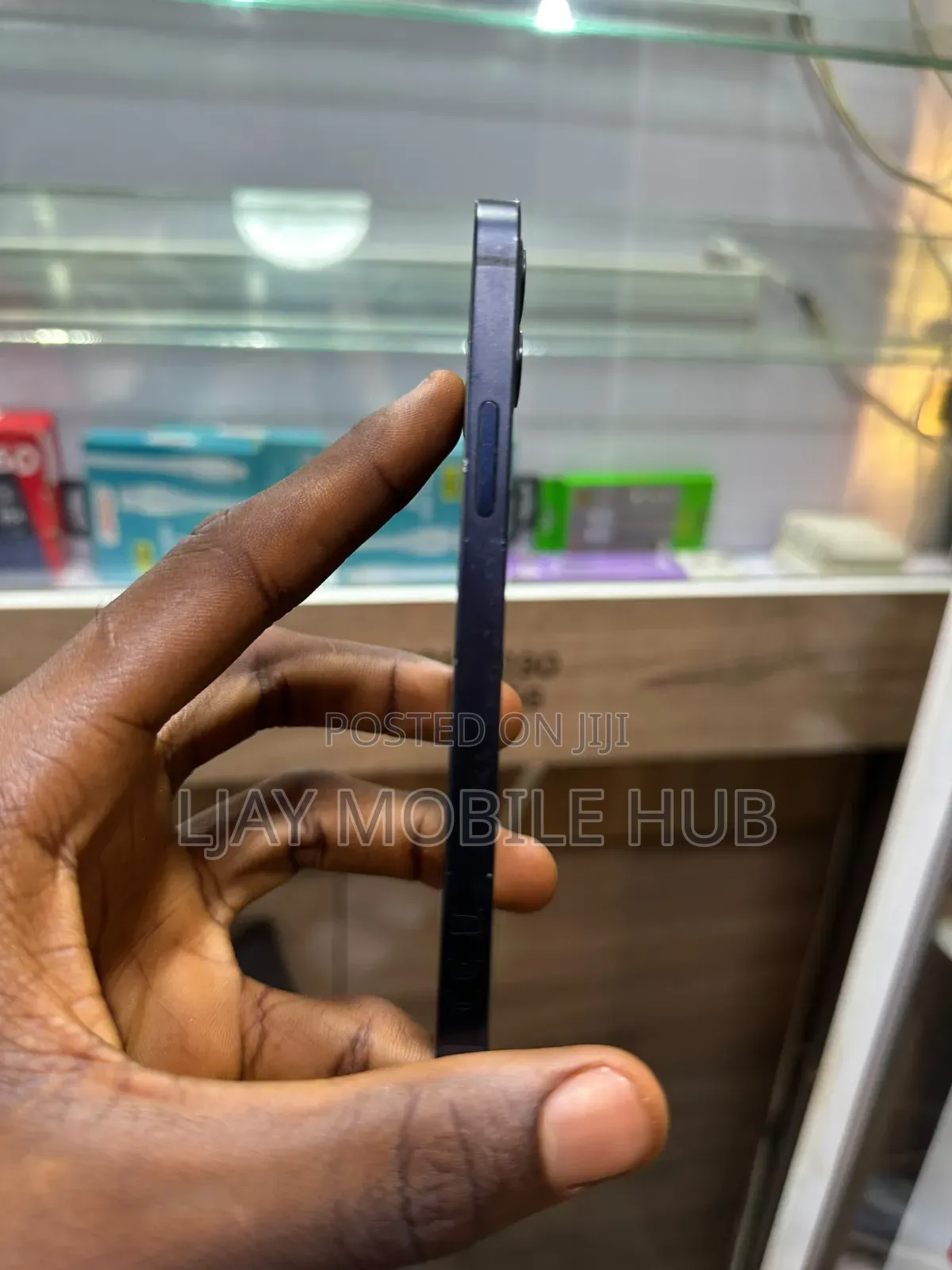 Apple iPhone 12 64 GB Black
