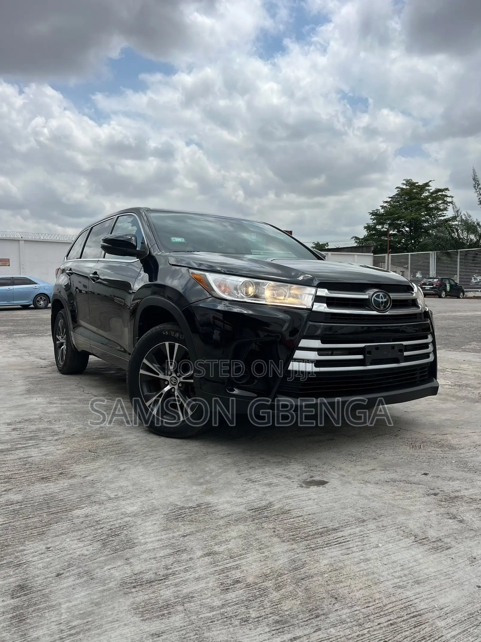 Toyota Highlander LE 4x4 V6 (3.5L 6cyl 8A) 2018 Black