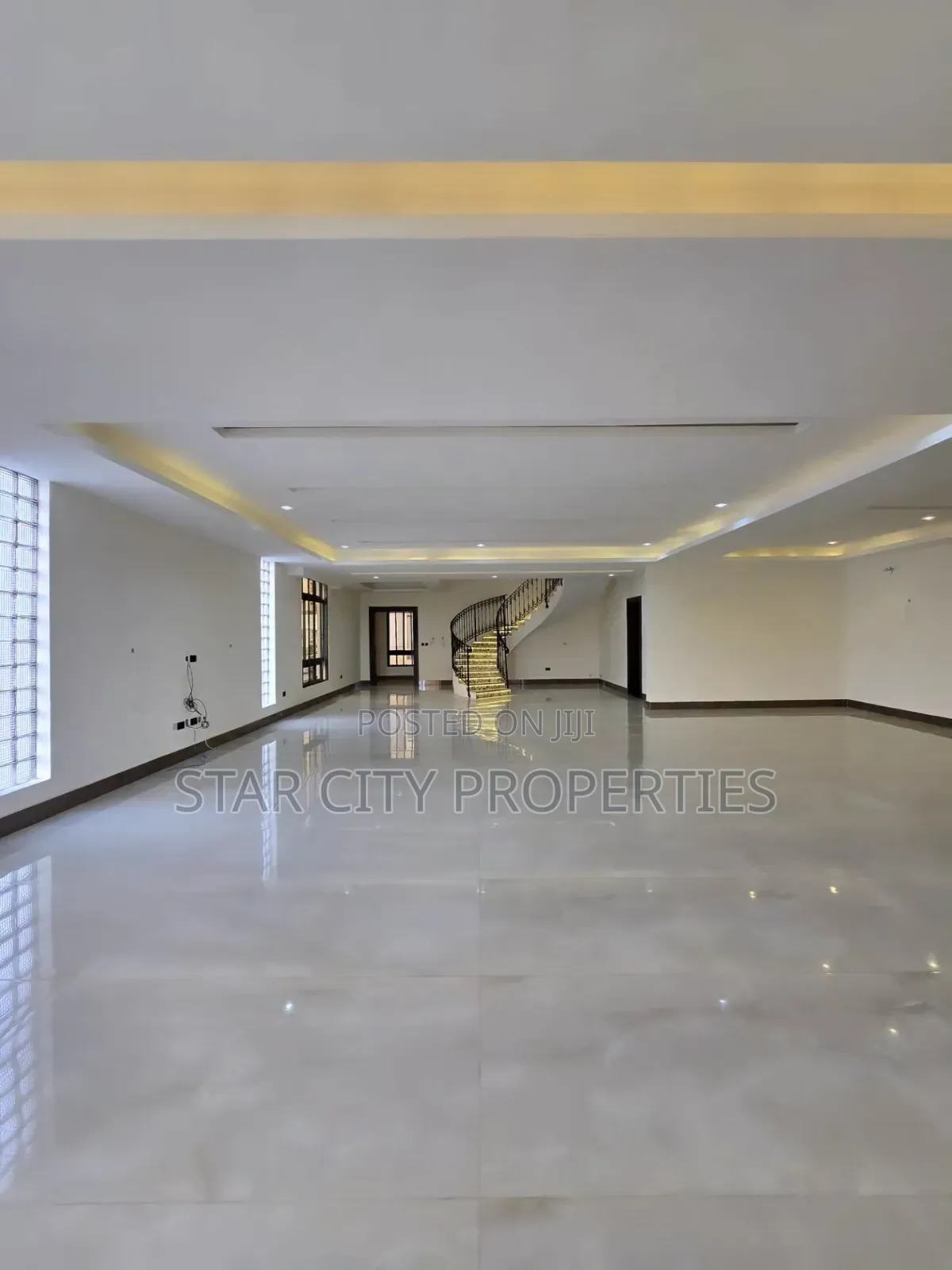 5bdrm Penthouse in Old Ikoyi Lagos for sale