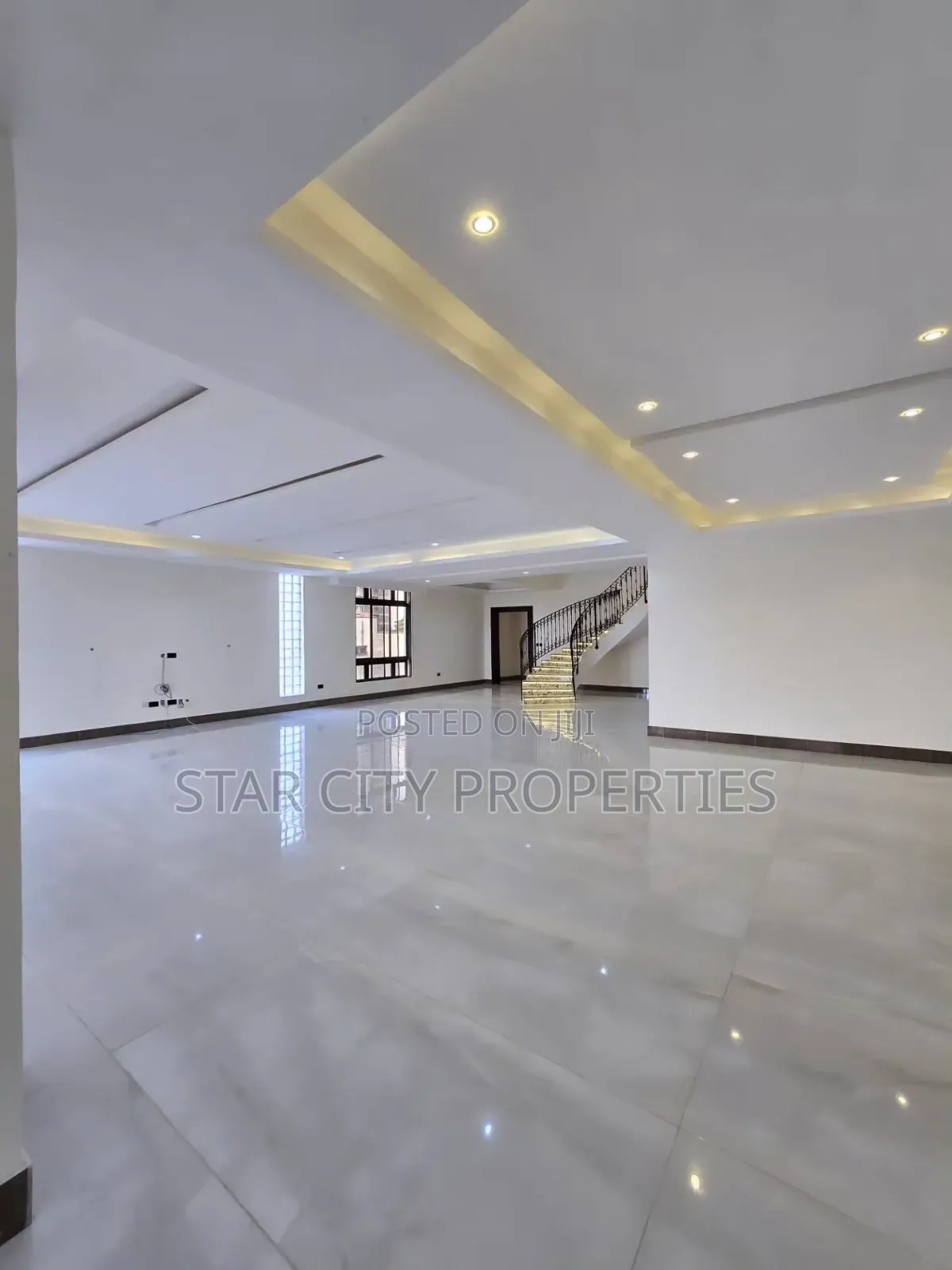 5bdrm Penthouse in Old Ikoyi Lagos for sale