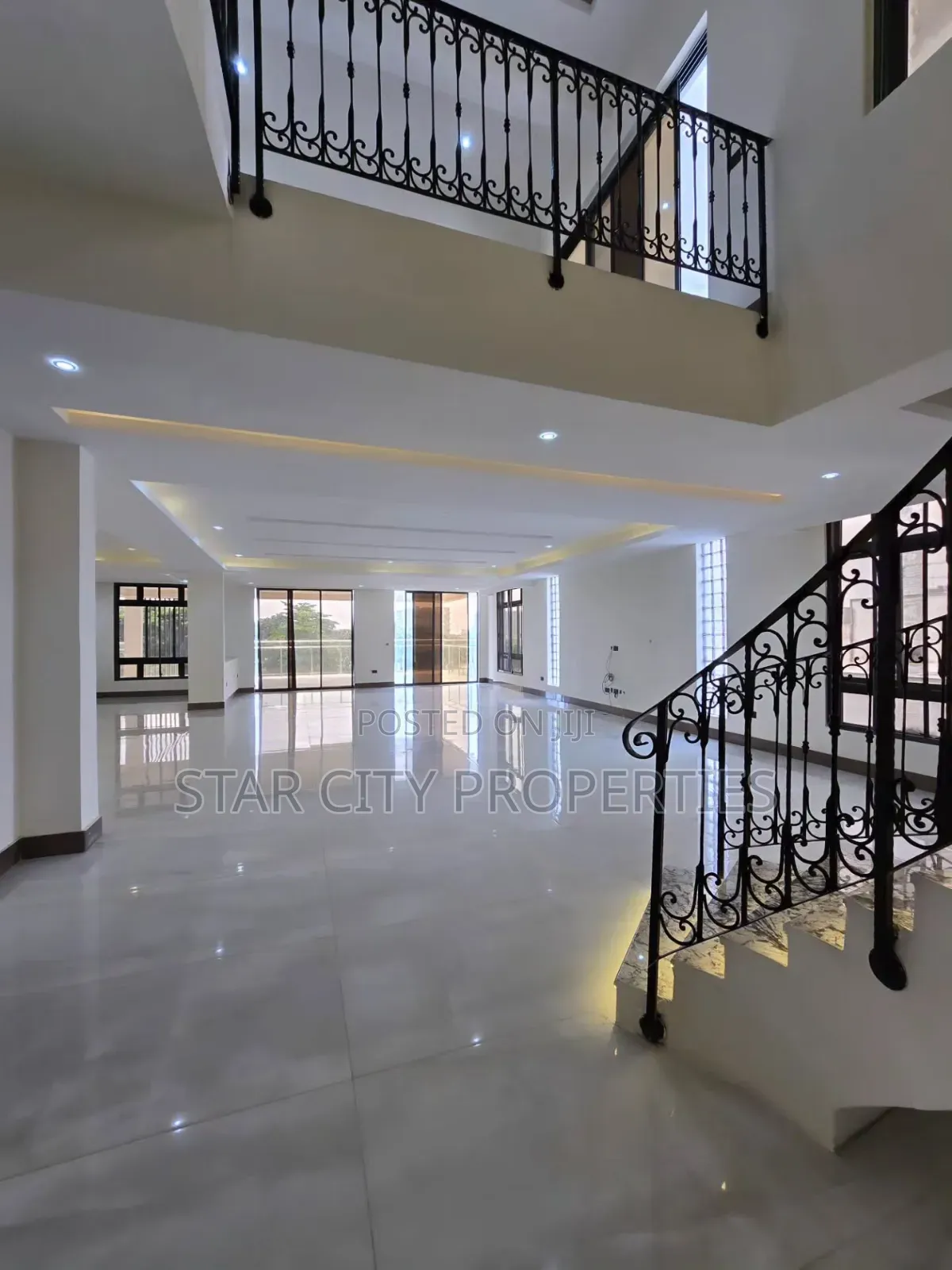 5bdrm Penthouse in Old Ikoyi Lagos for sale