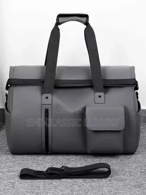 High Demand Luxury Men's Cargo Bags Well Branded