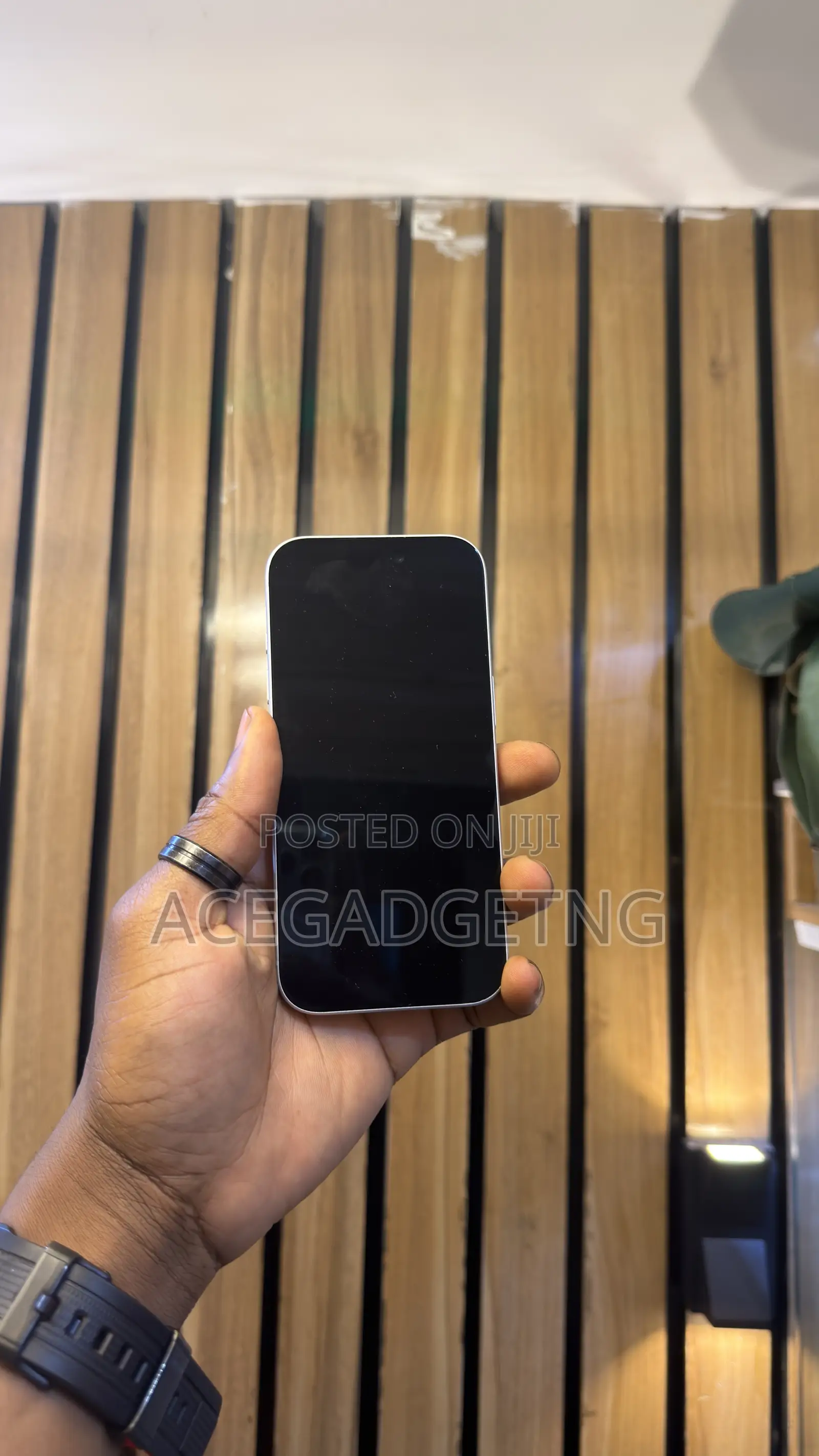 New Apple iPhone 17 Pro 1 TB Silver