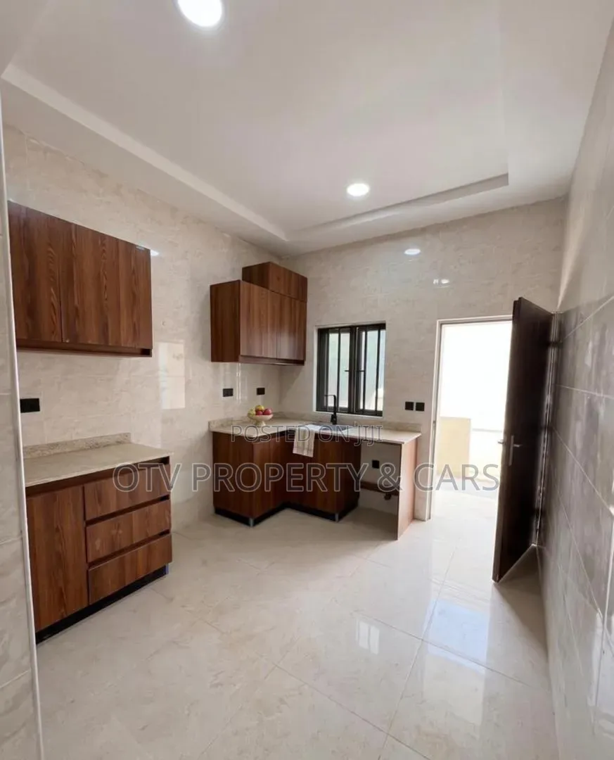 3bdrm Duplex in Apo Resettlement for rent