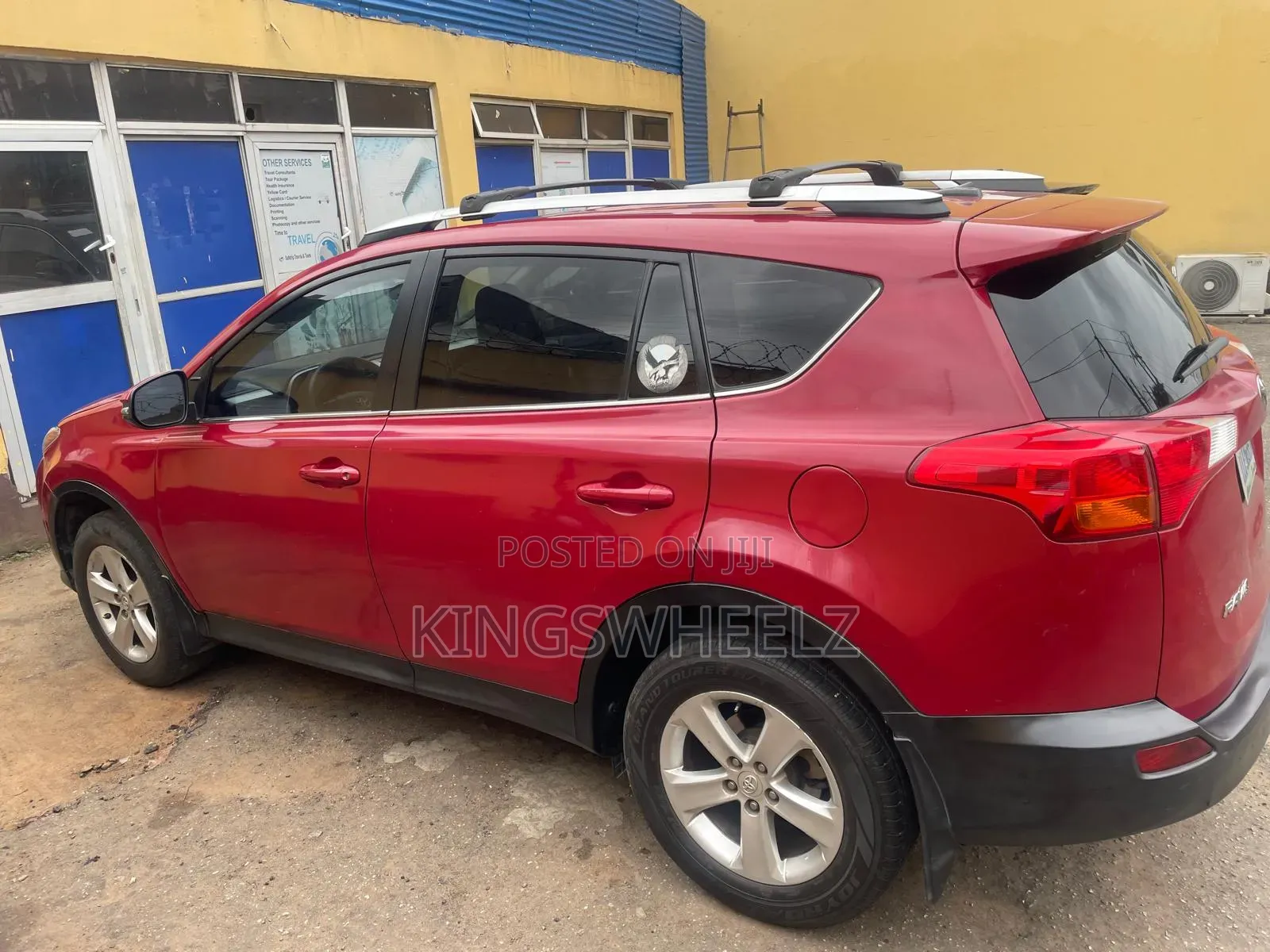 Toyota RAV4 2014 Red