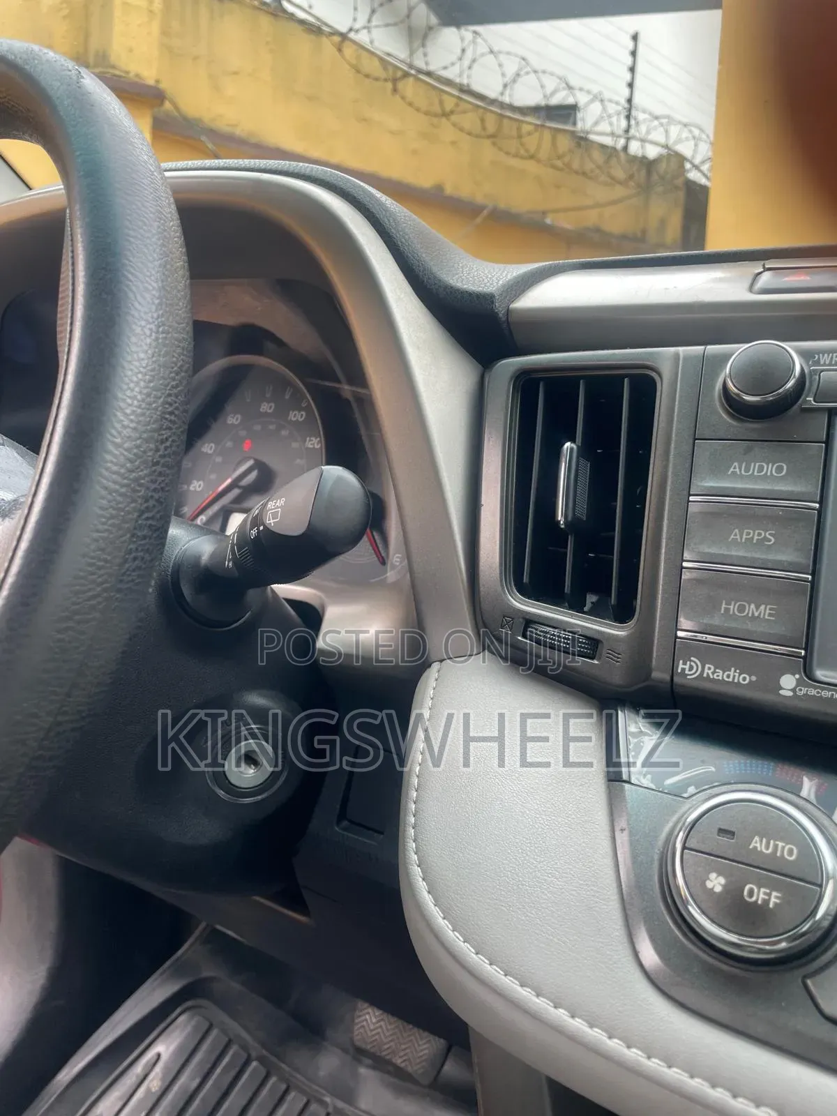 Toyota RAV4 2014 Red