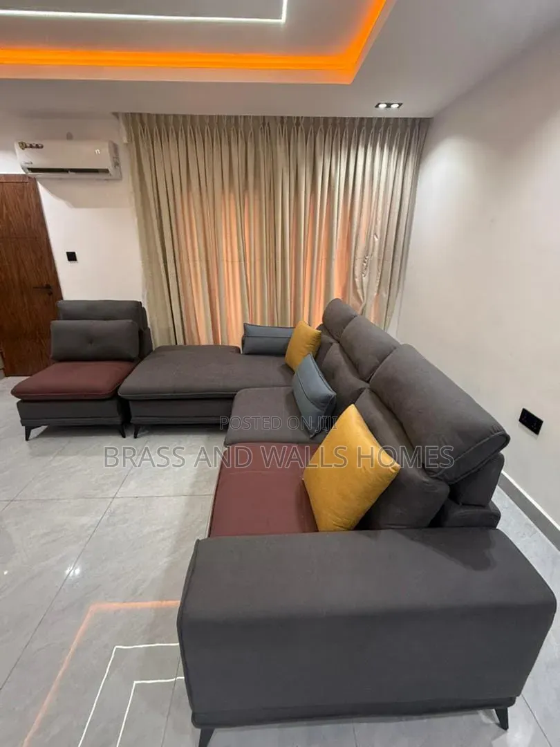 Furnished 3bdrm Apartment in Pen Cinema for sale