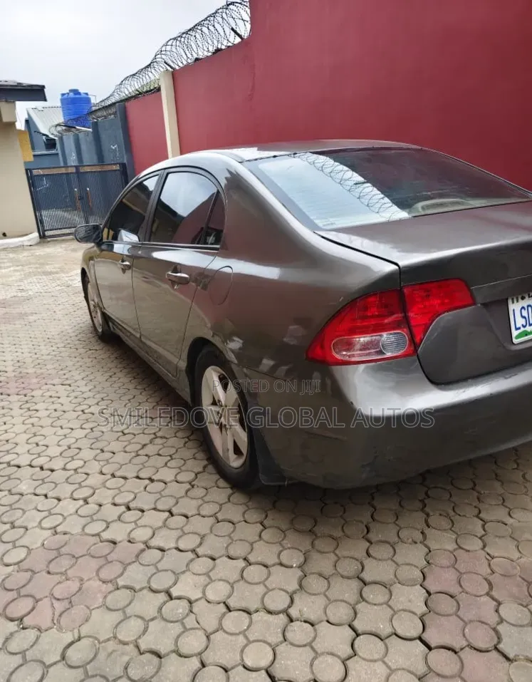 Honda Civic 2008 Gray