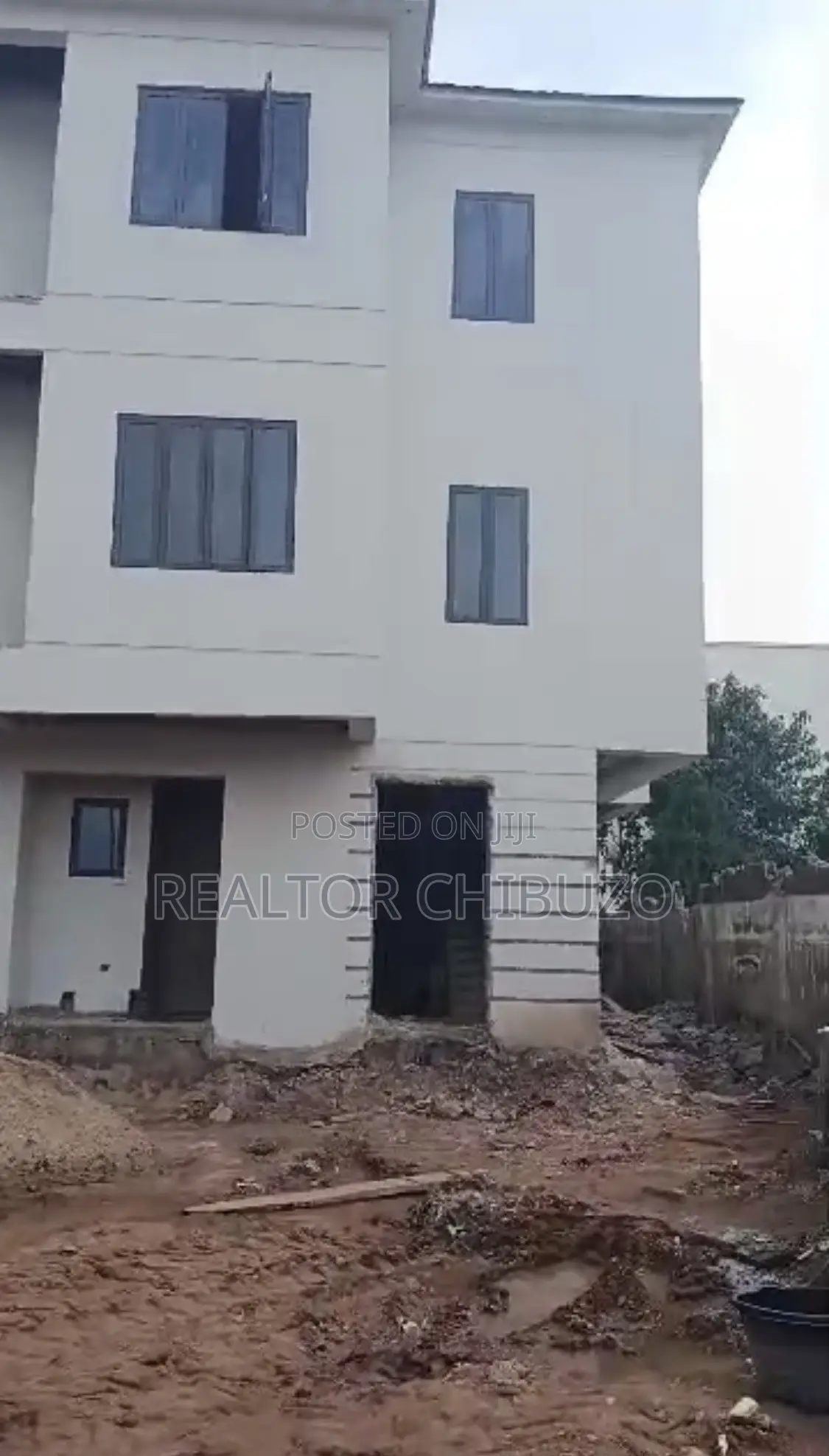 Furnished 3bdrm Block of Flats in Abuja Top Realty, Wuye for sale