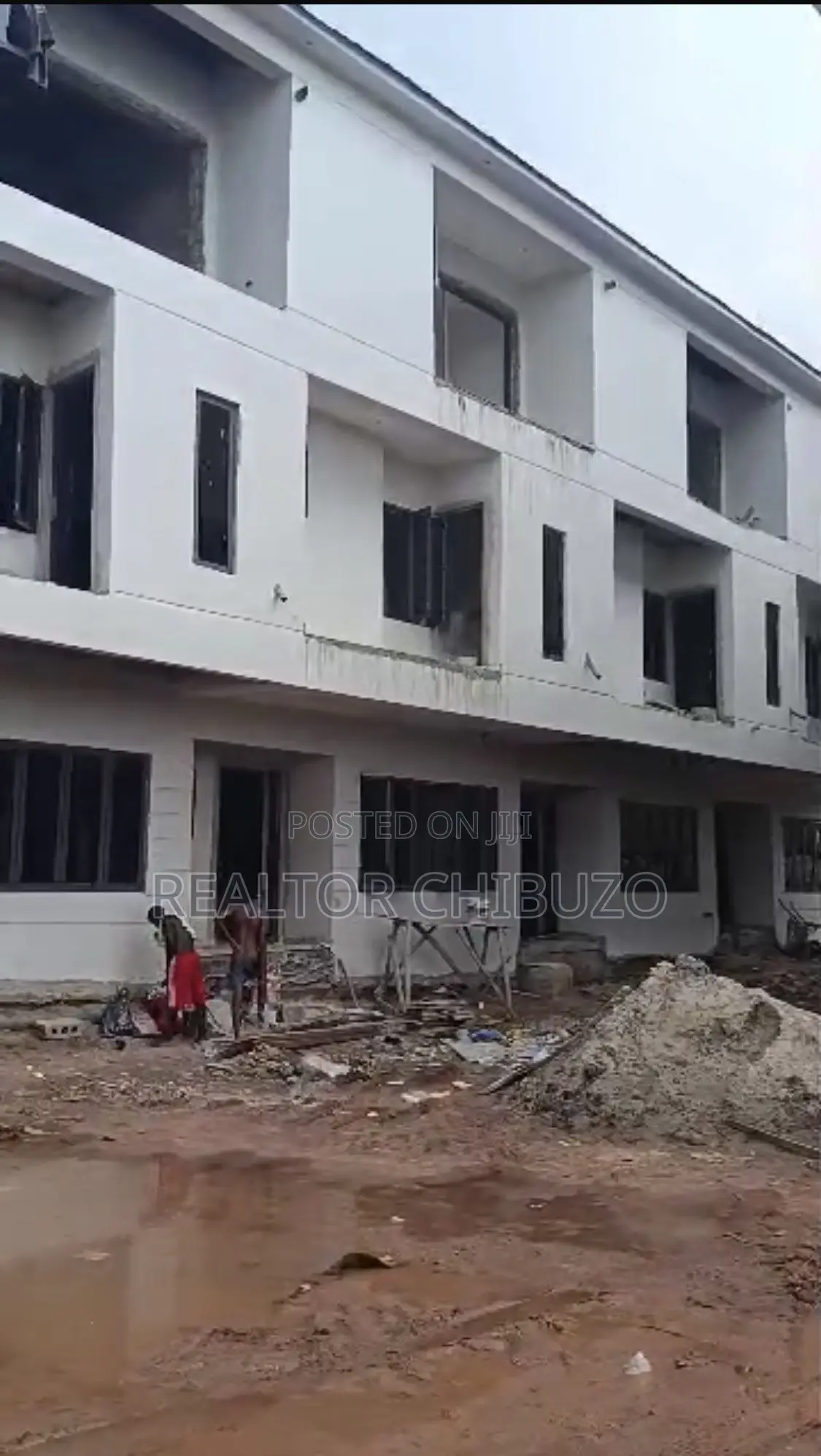 Furnished 3bdrm Block of Flats in Abuja Top Realty, Wuye for sale