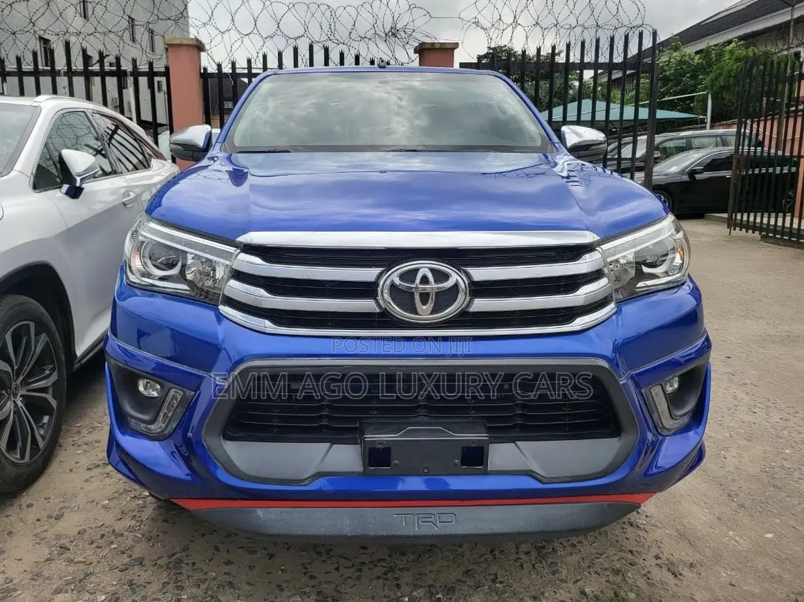 Toyota Hilux Workmate 4x4 2019 Blue