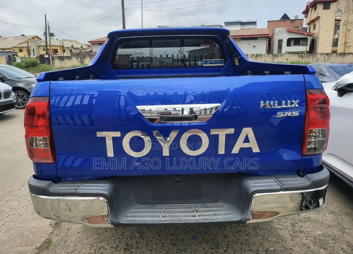 Toyota Hilux Workmate 4x4 2019 Blue