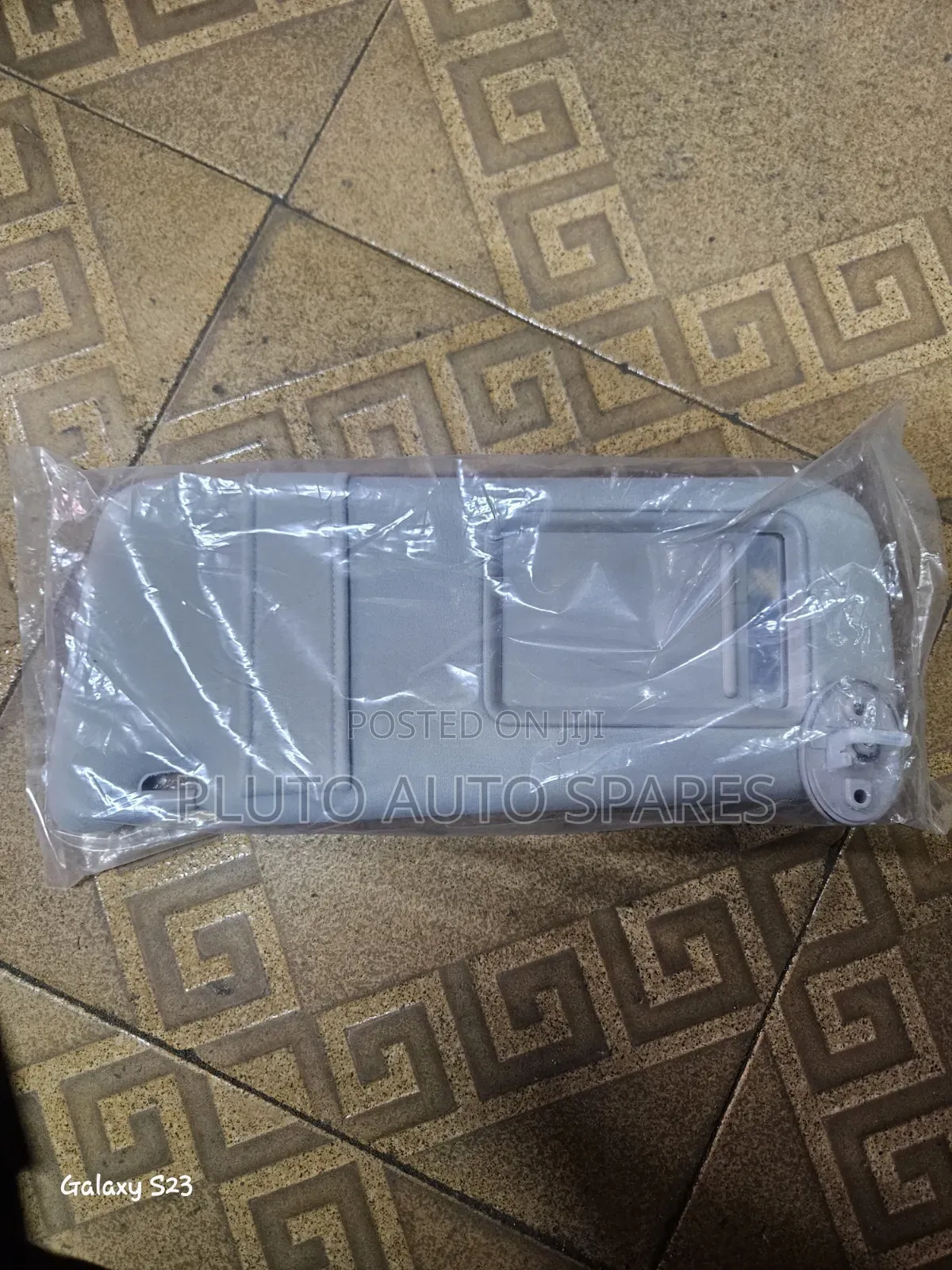 Toyota Venza Sunshade Both Sides Available!