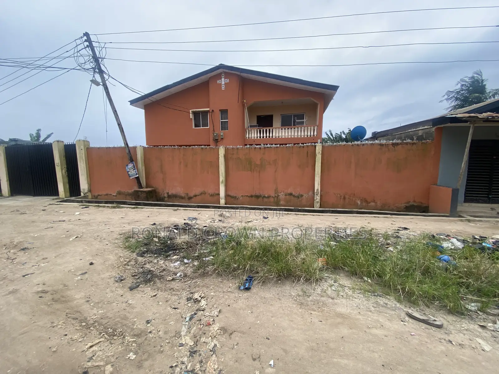 3bdrm Apartment in Ijegun for sale