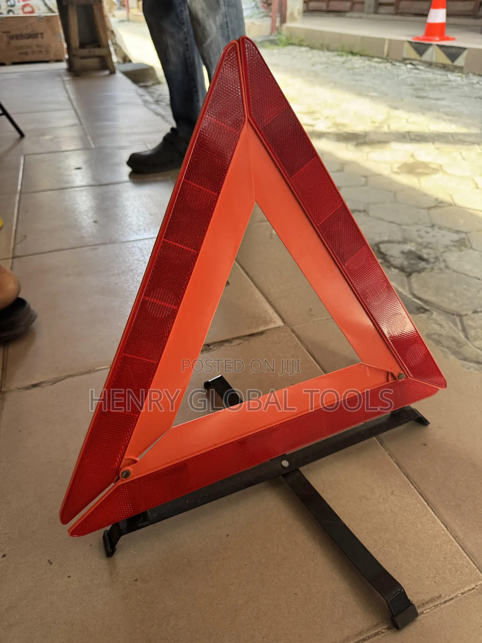 Warning Triangle / Emergency Road Reflector