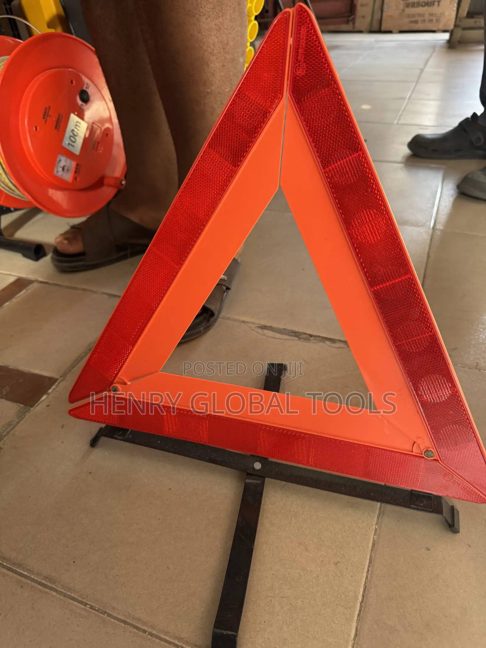 Warning Triangle / Emergency Road Reflector