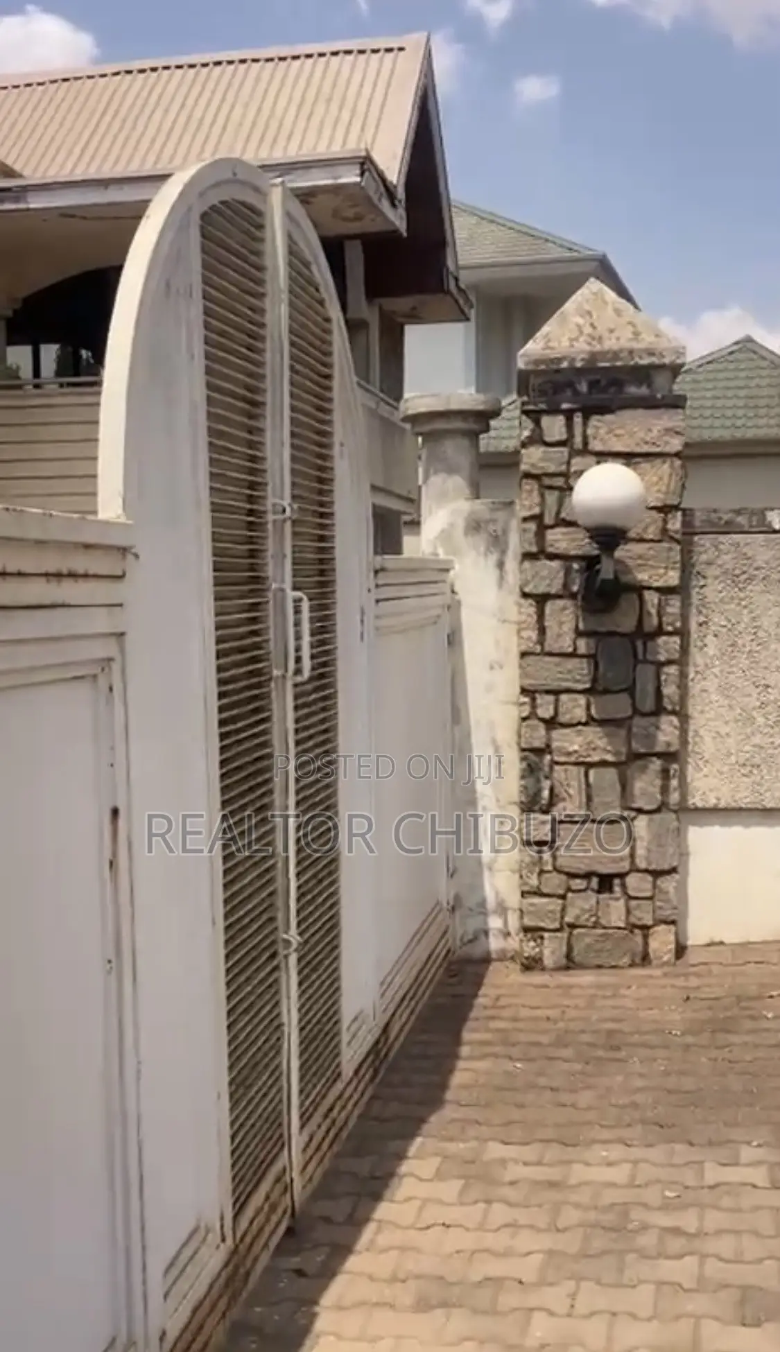 5bdrm Duplex in Abuja Top Realty, Maitama for sale