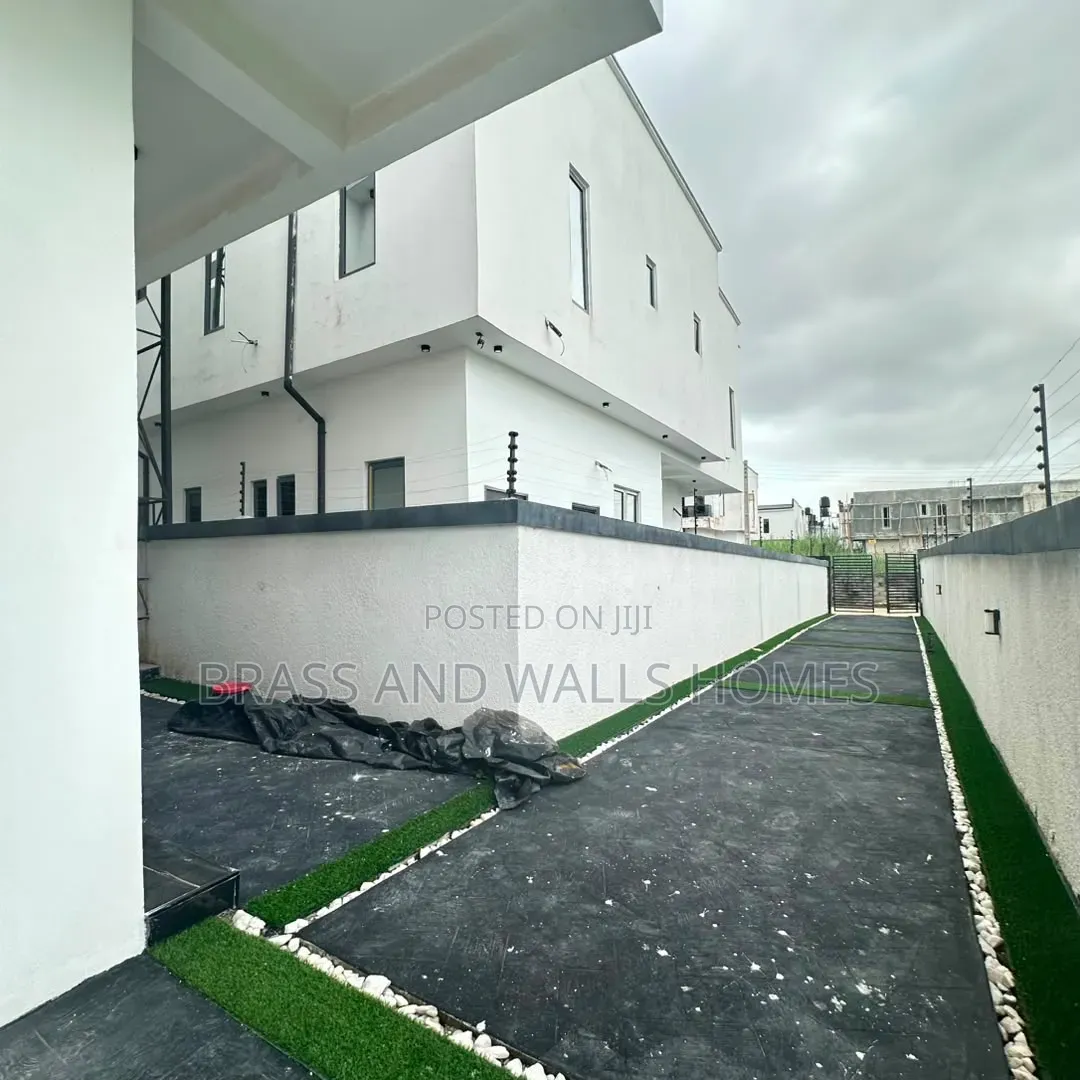 Furnished 4bdrm Duplex in Sangotedo for sale