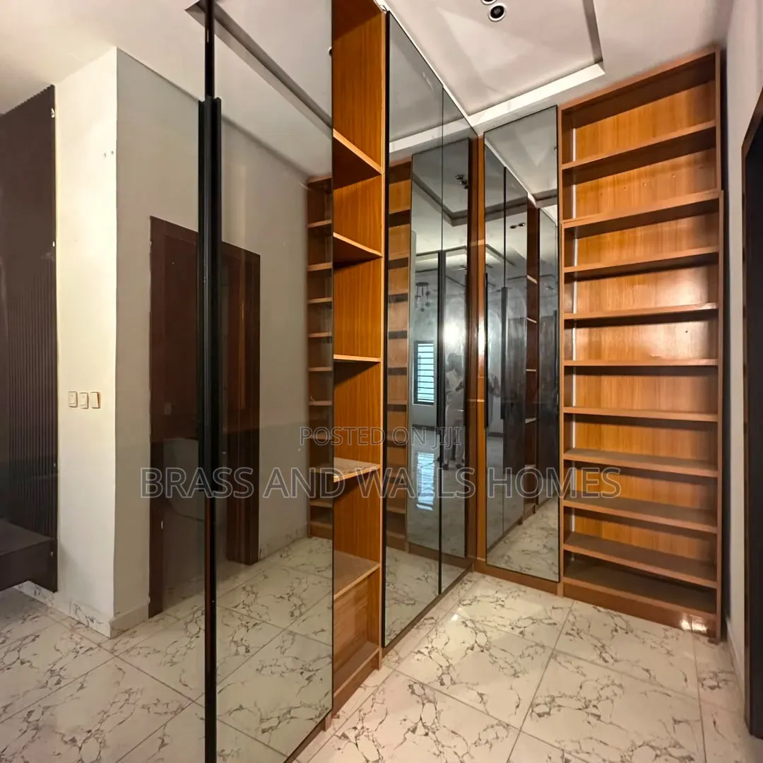 Furnished 4bdrm Duplex in Sangotedo for sale