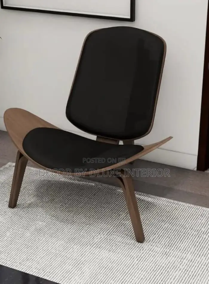 Modern Nordic Shell Shaped Lounge Chair