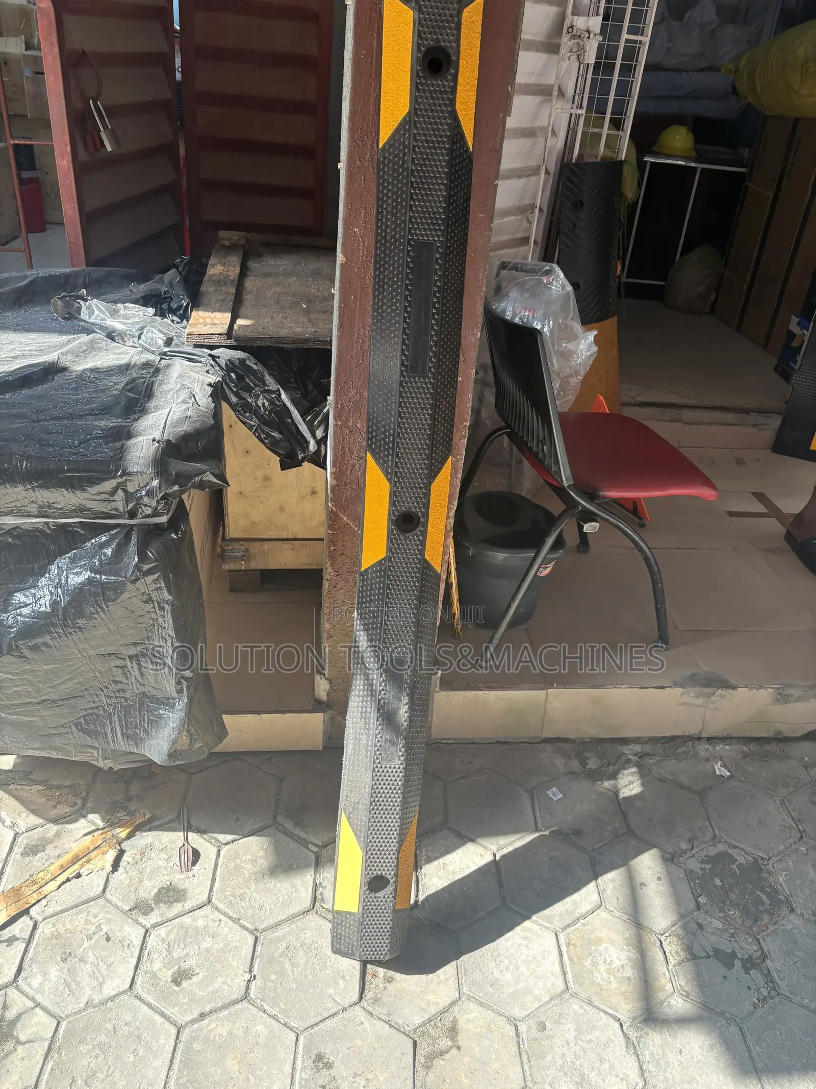 Heavy-Duty Rubber Wheel Stopper / Parking Stopper