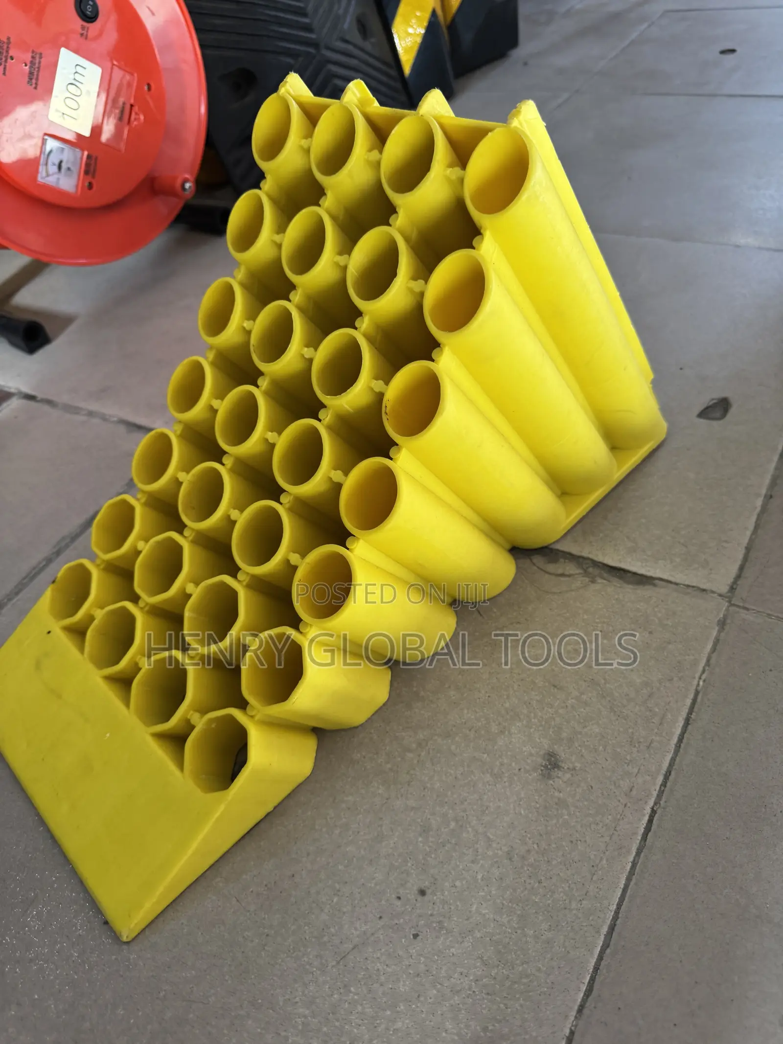 Multi-Tube Storage Rack / Pipe & Conduit Holder