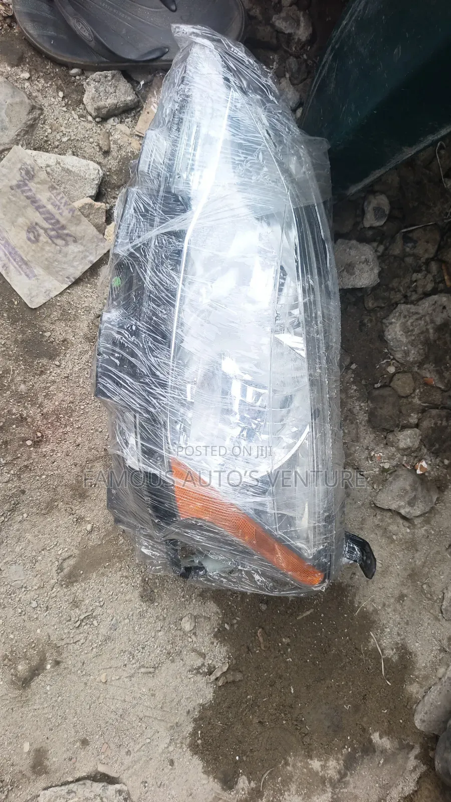 Headlights Nissan Sentra 2013/2019