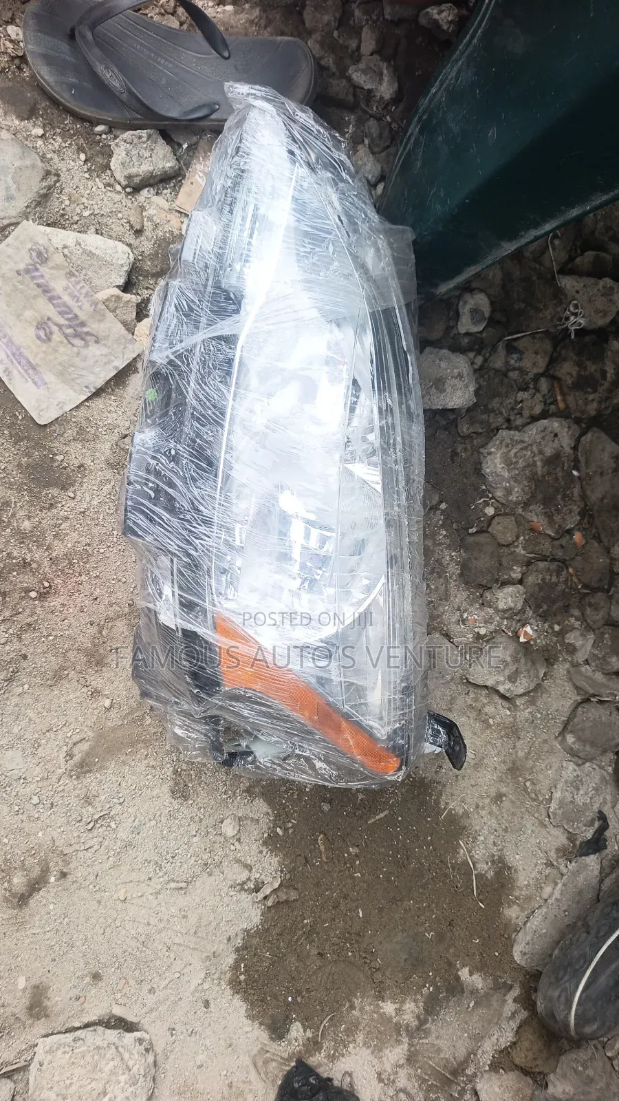 Headlights Nissan Sentra 2013/2019