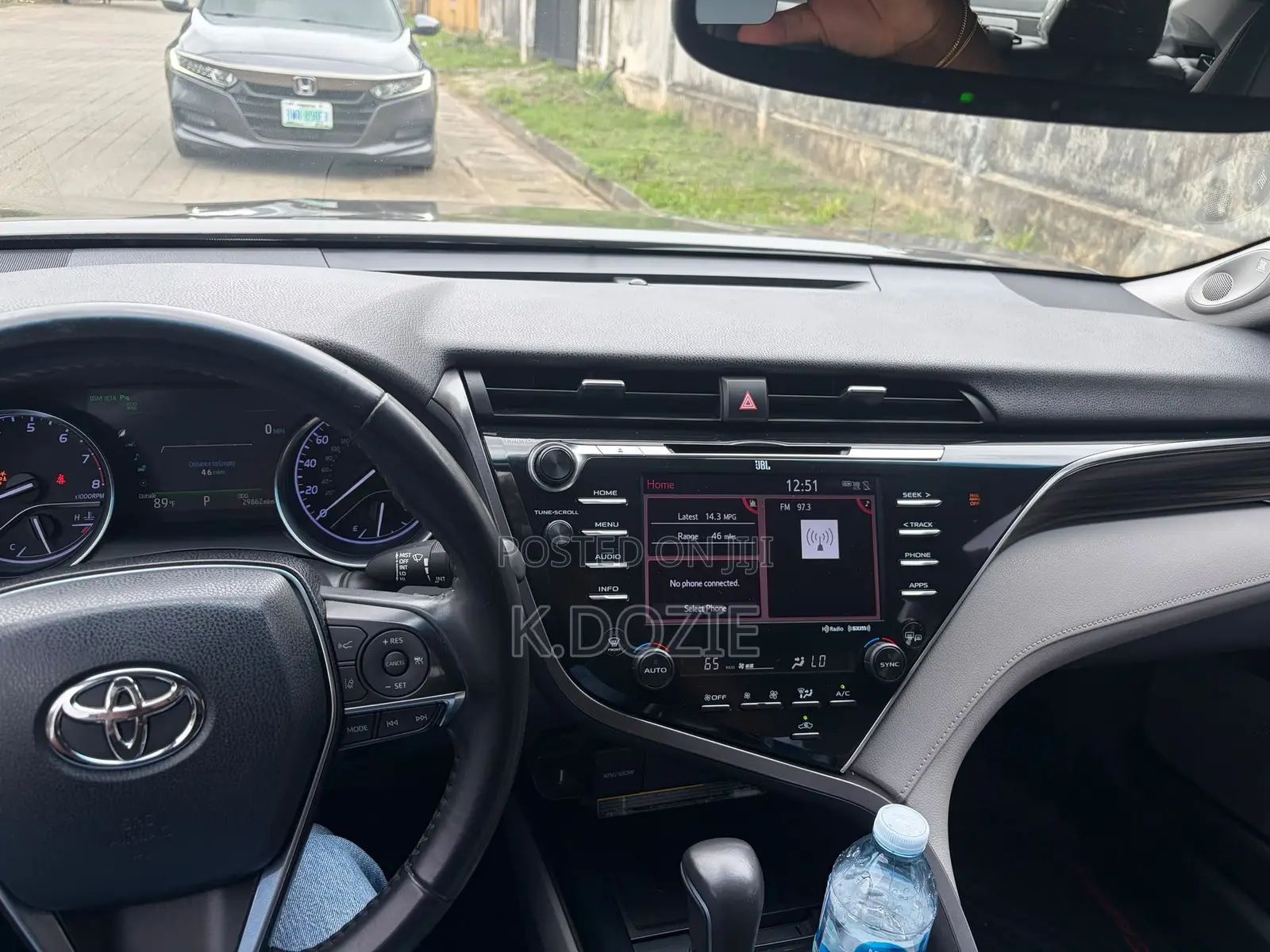 Toyota Camry XLE FWD (2.5L 4cyl 8AM) 2018 Brown