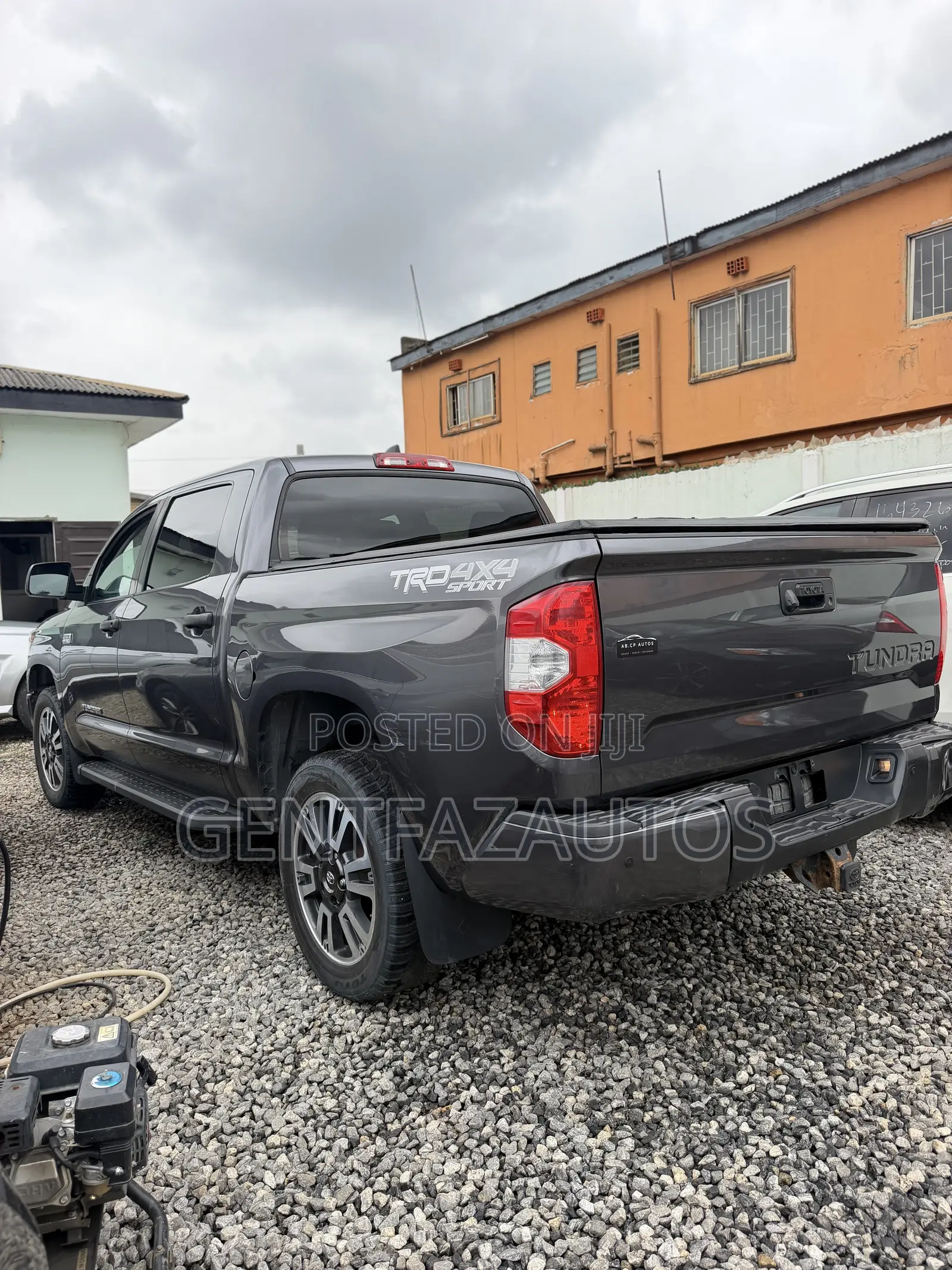 Toyota Tundra Limited 2022 Gray
