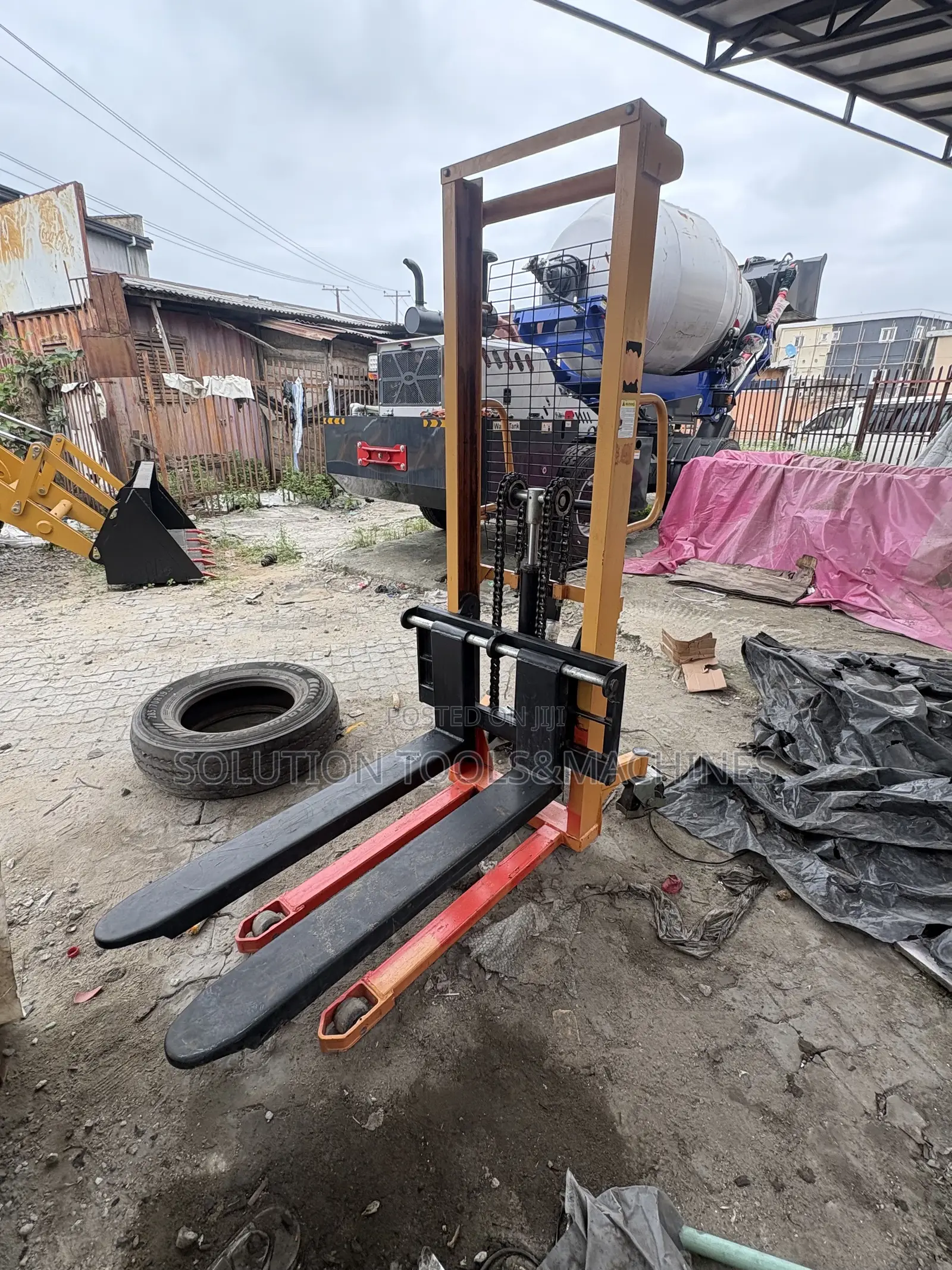 2000kg Lifting Manual Stacker