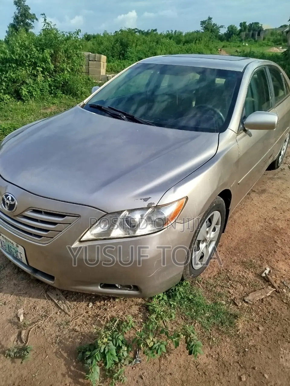 Toyota Camry LE 4dr Sedan (2.4L 4cyl 5A) 2009 Gold
