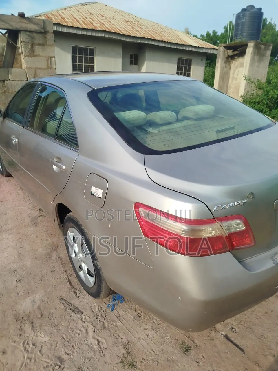 Toyota Camry LE 4dr Sedan (2.4L 4cyl 5A) 2009 Gold