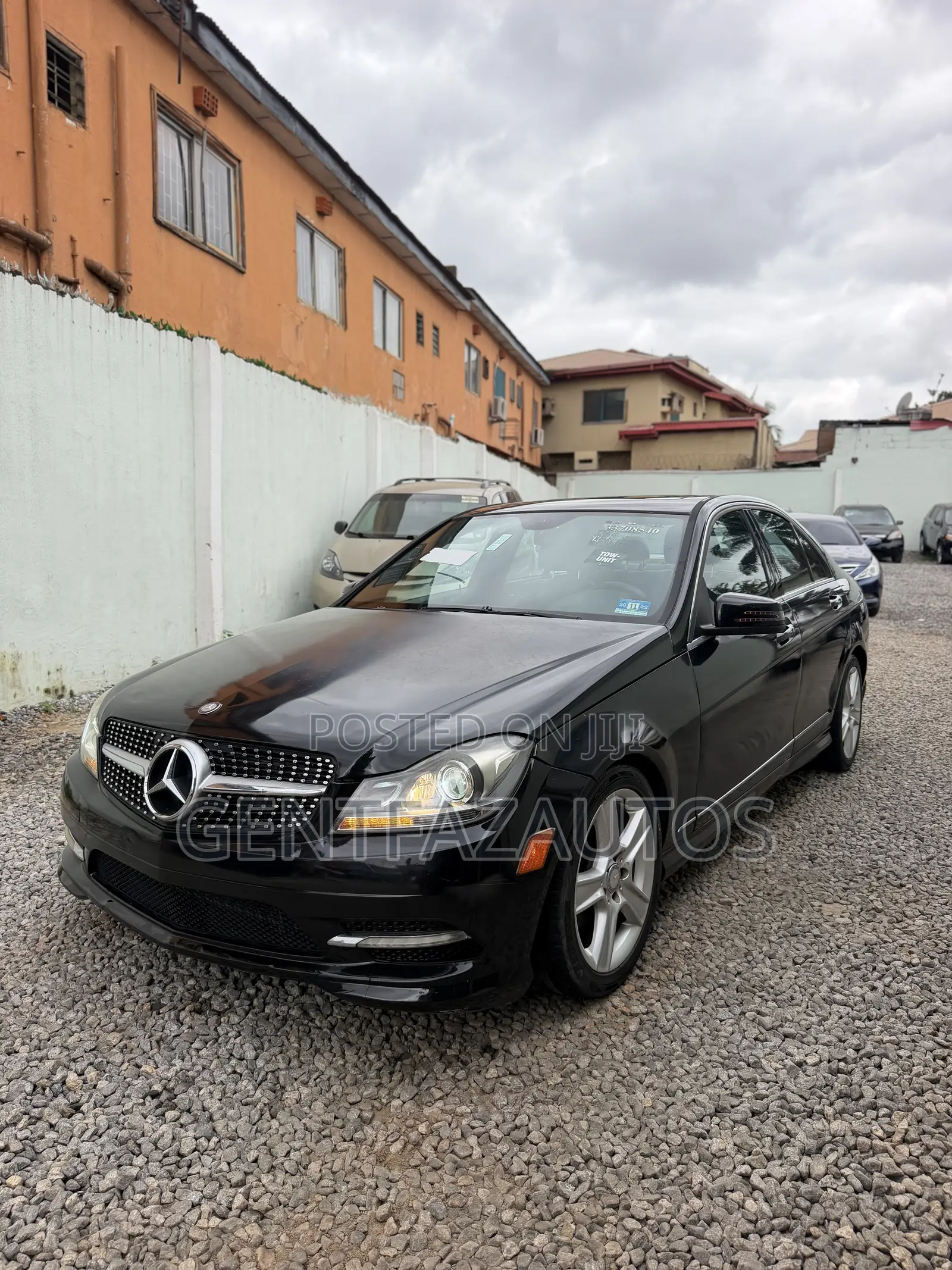 Mercedes-Benz C300 Luxury 4Matic Sedan AWD (3.0L 6cyl 7A) 2011 Black