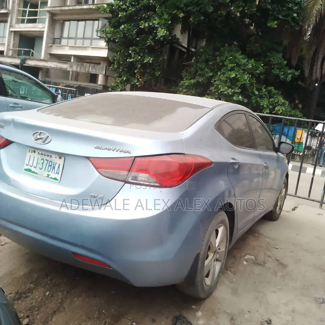Hyundai Elantra 2013 Blue