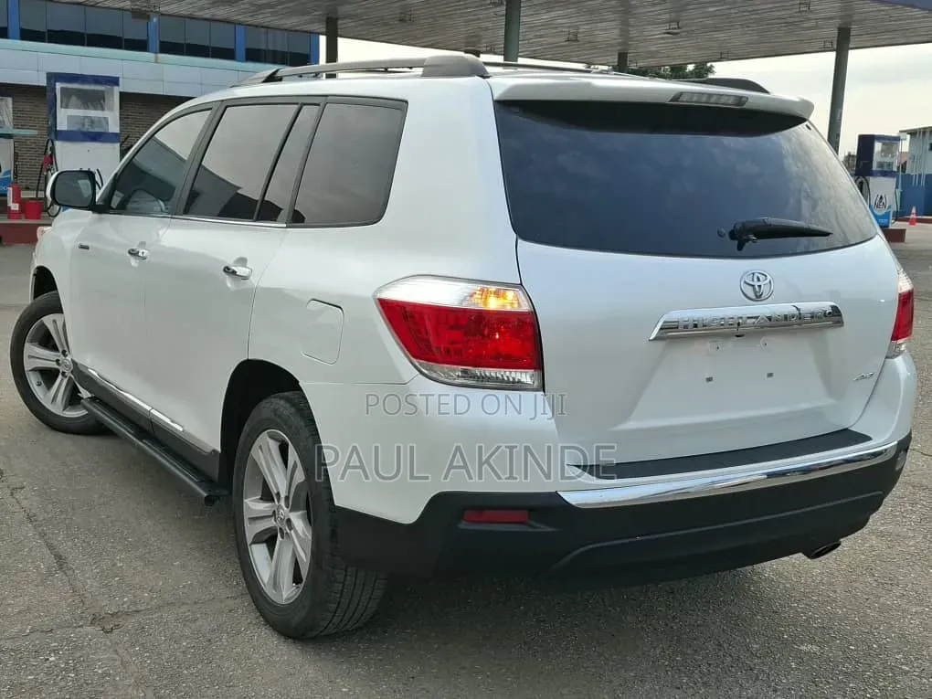 Toyota Highlander 2012 White