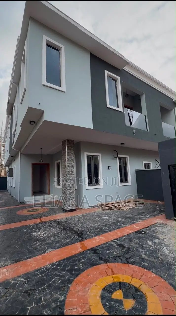 4bdrm Duplex in Ogba for sale