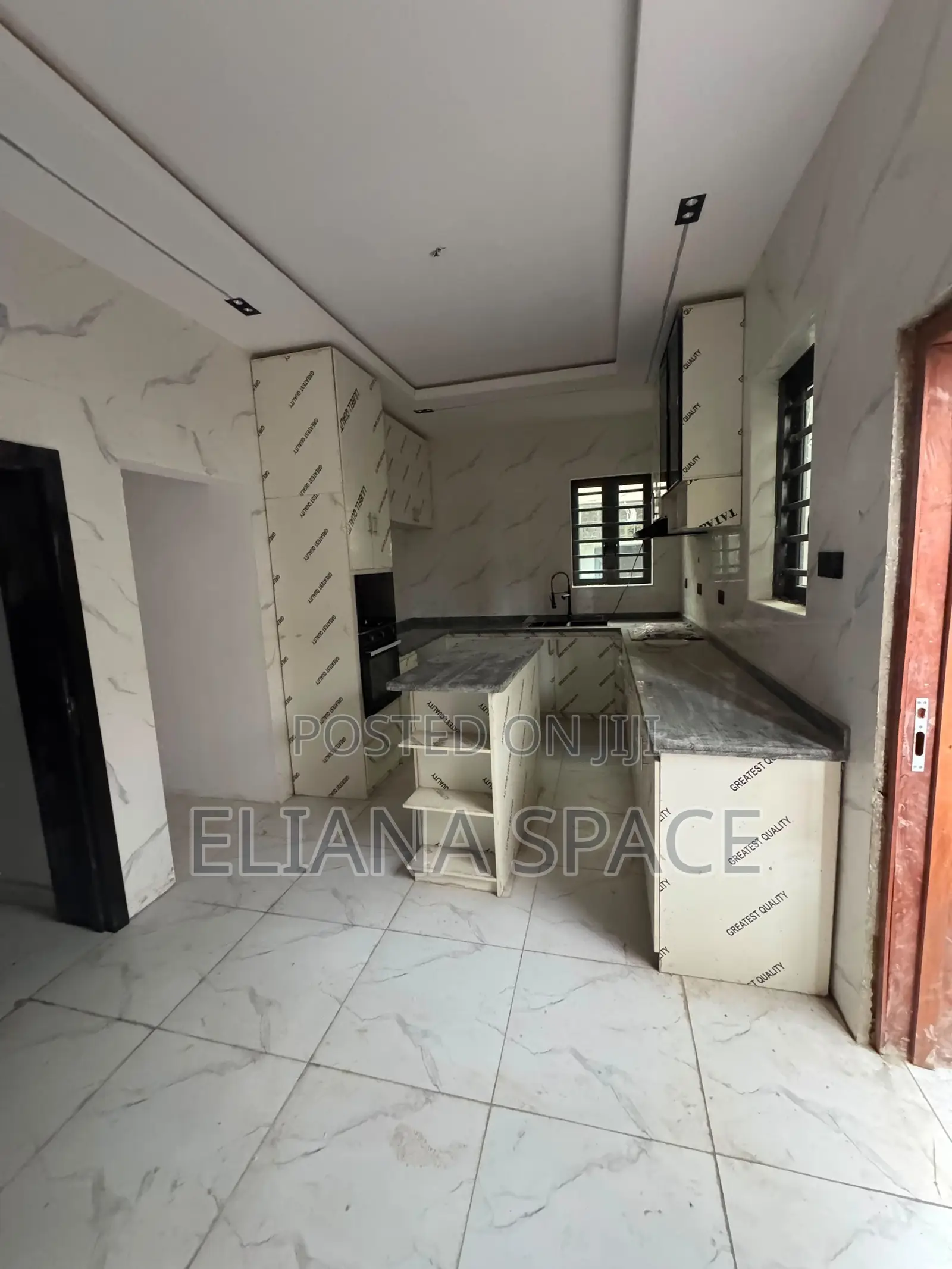 4bdrm Duplex in Ogba for sale