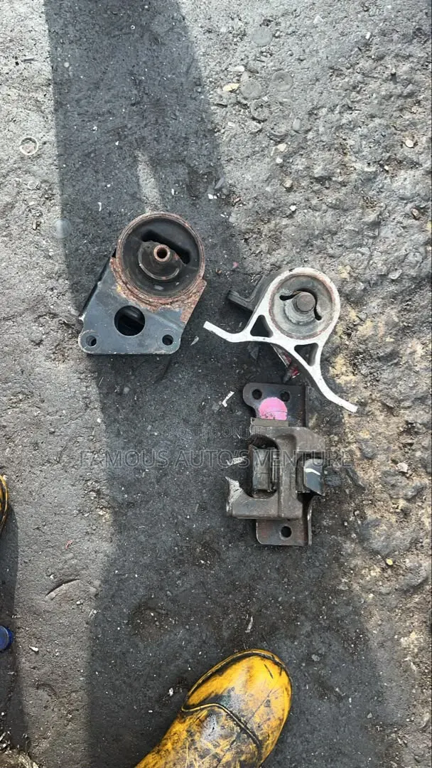 Nissan Murano Engine Mountain