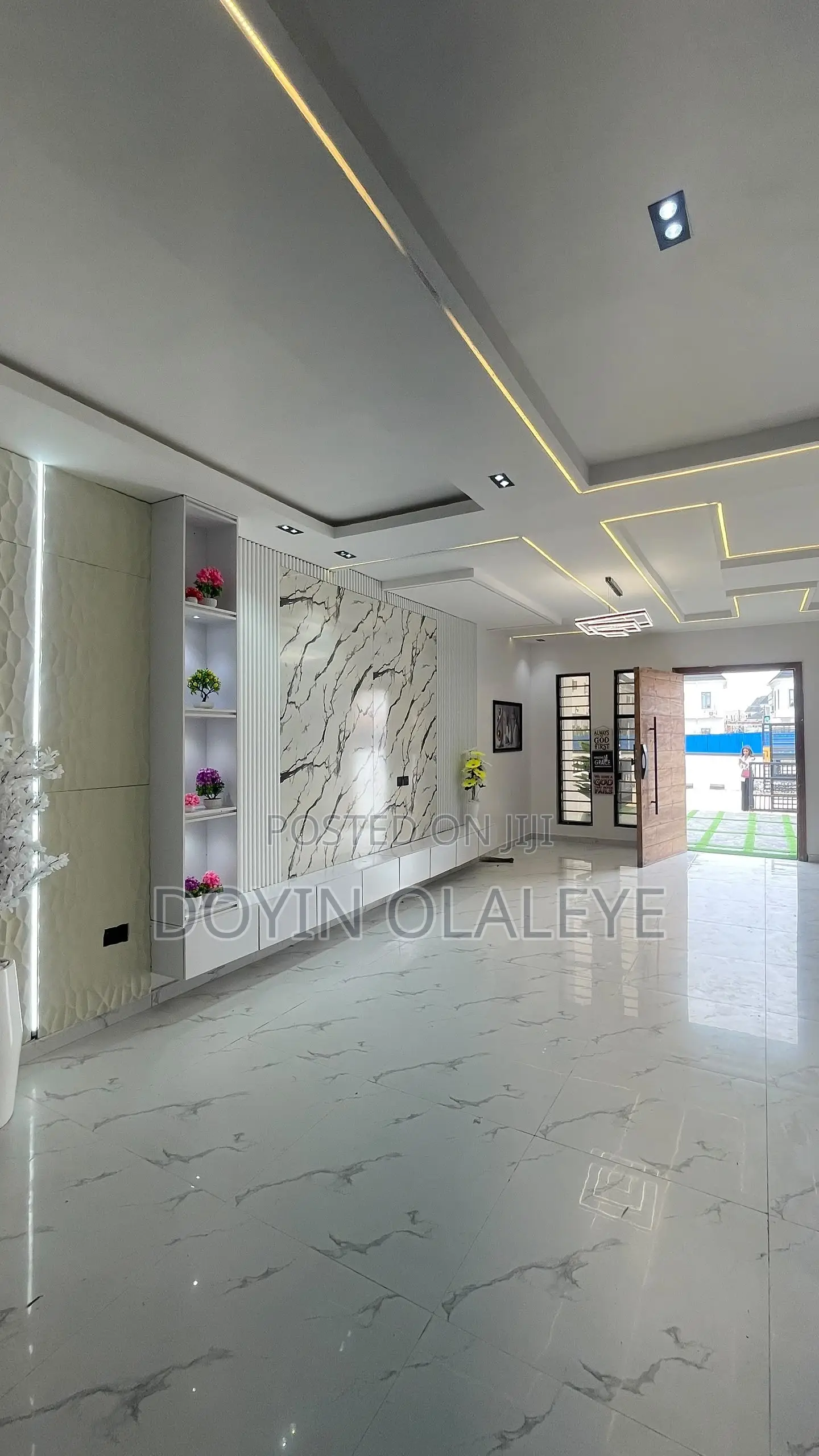 4bdrm Duplex in Ikota for sale