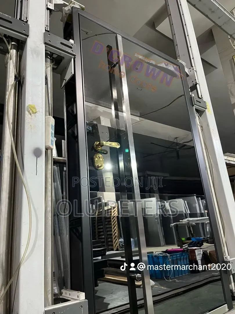 New Arrival Pivot 4ft Door