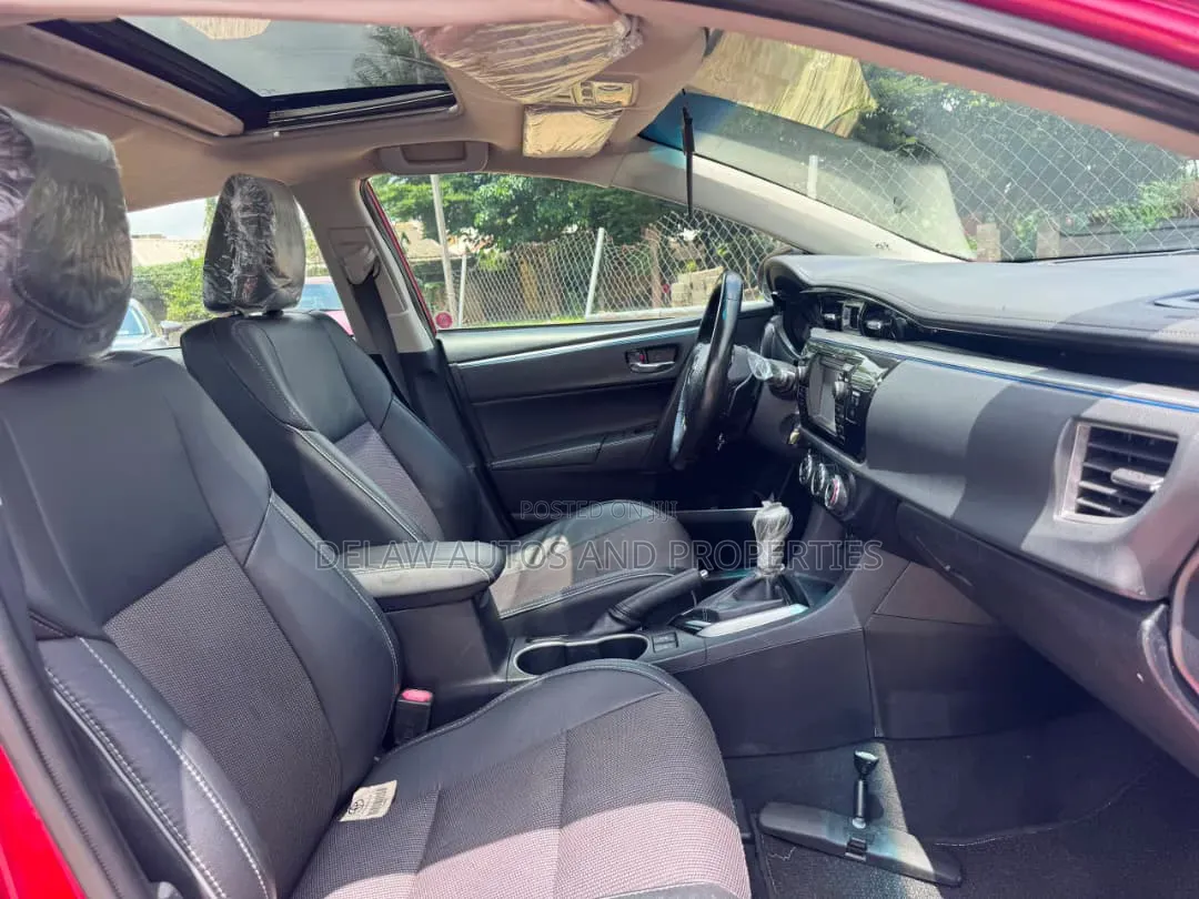 Toyota Corolla 2014 Red