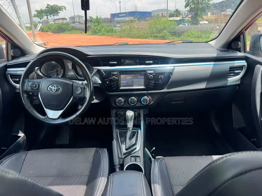 Toyota Corolla 2014 Red